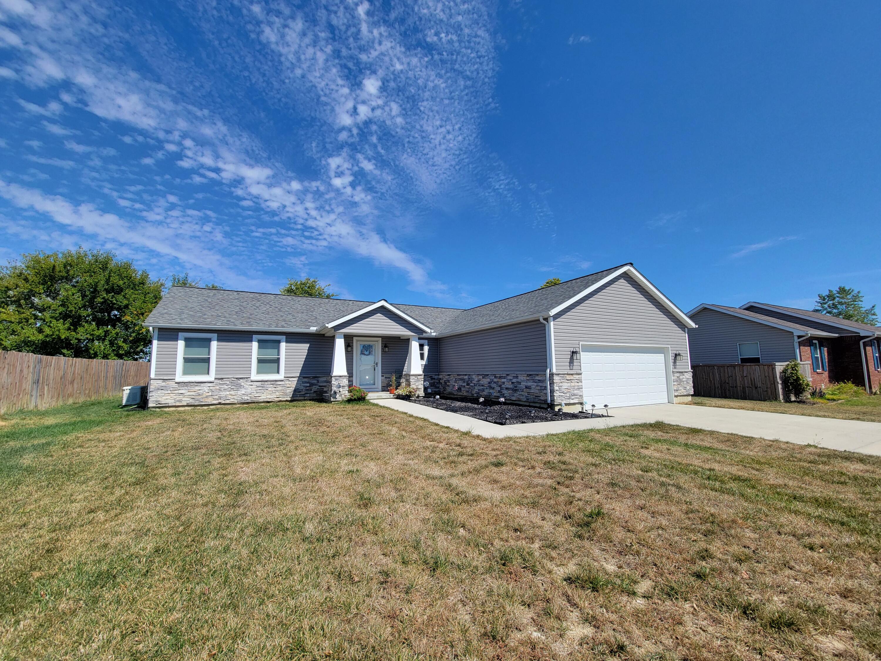 112 Dublin Lane, Saint Paris, Ohio 43072