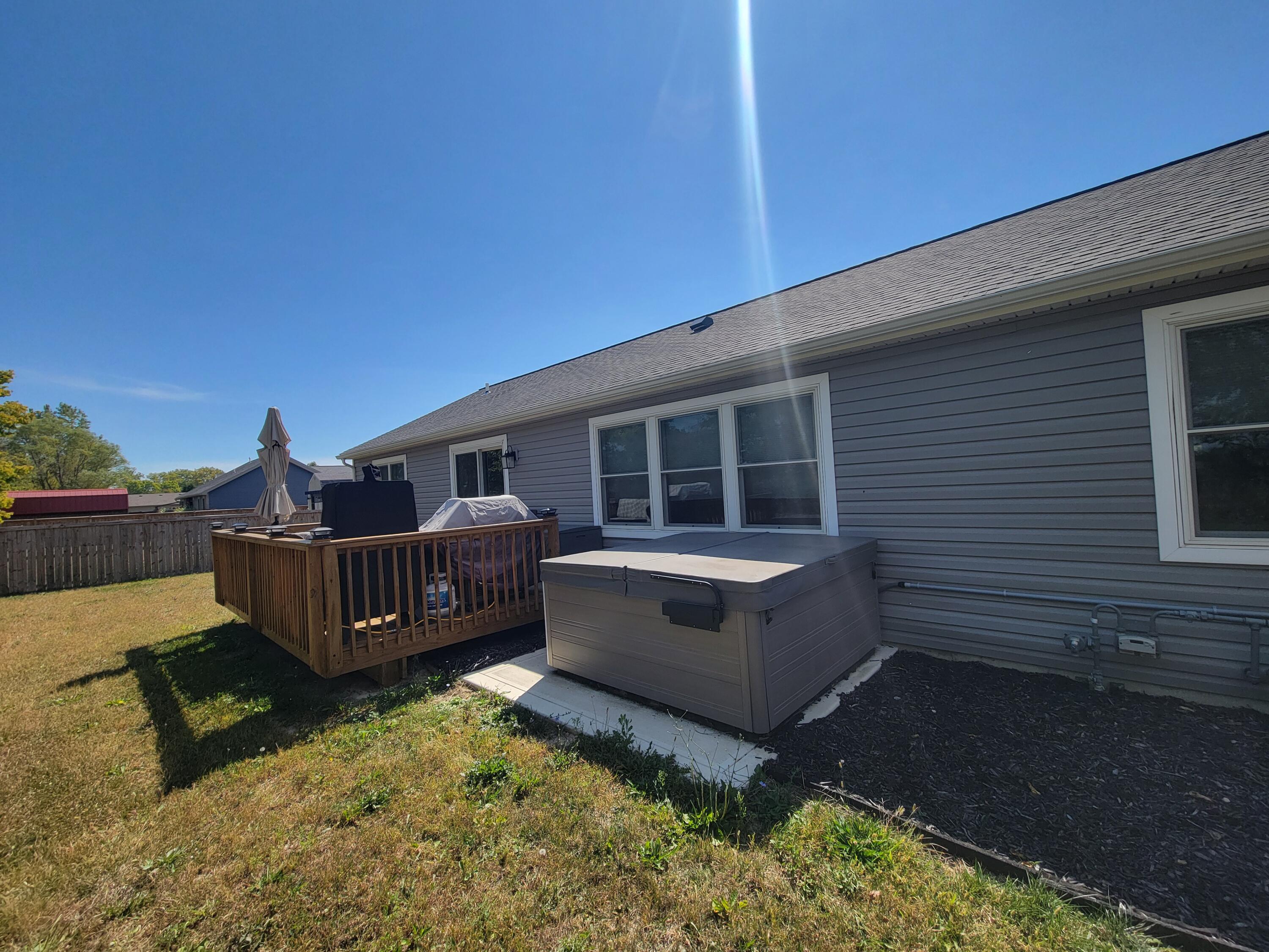 112 Dublin Lane, Saint Paris, Ohio 43072