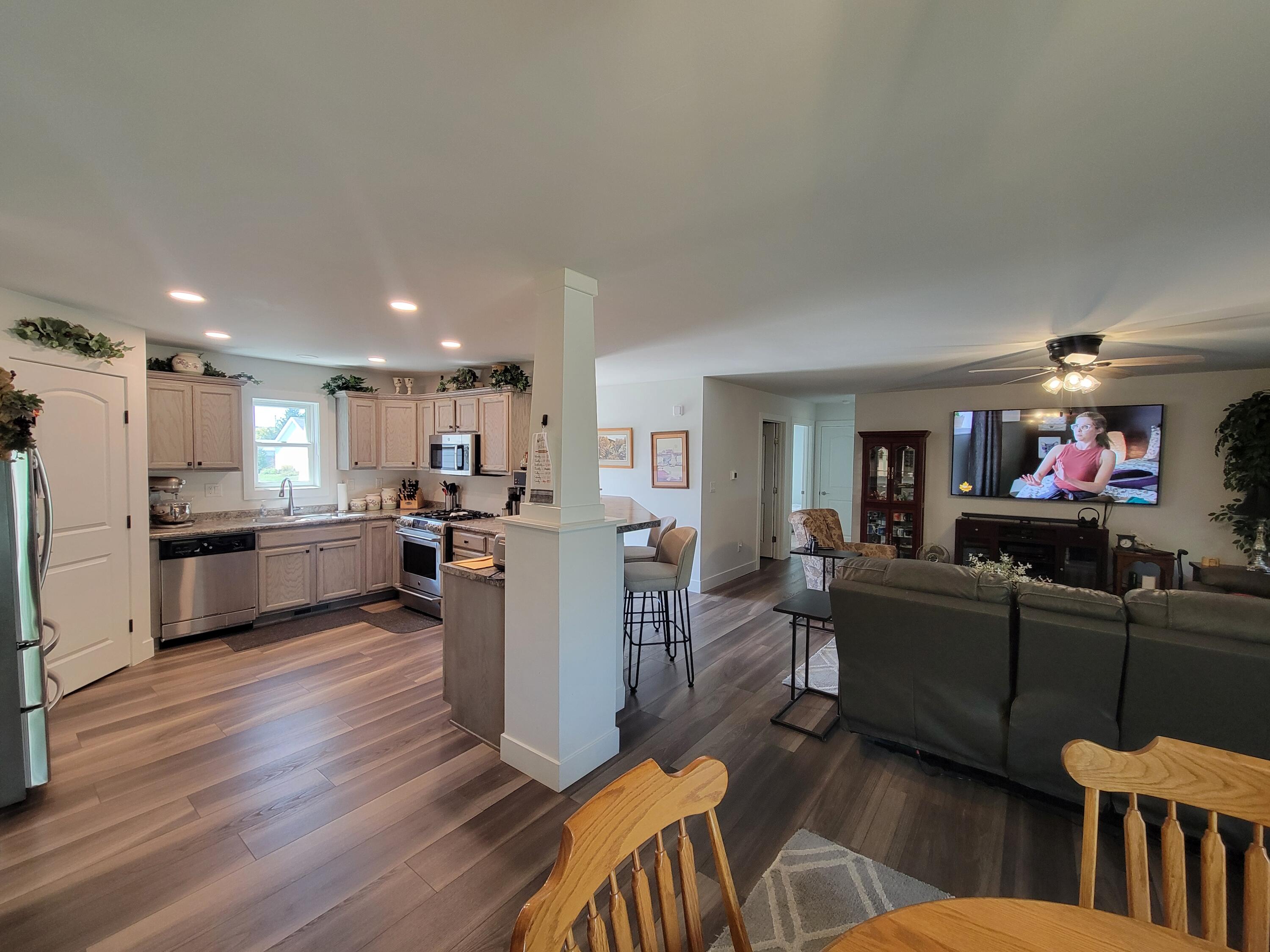 112 Dublin Lane, Saint Paris, Ohio 43072