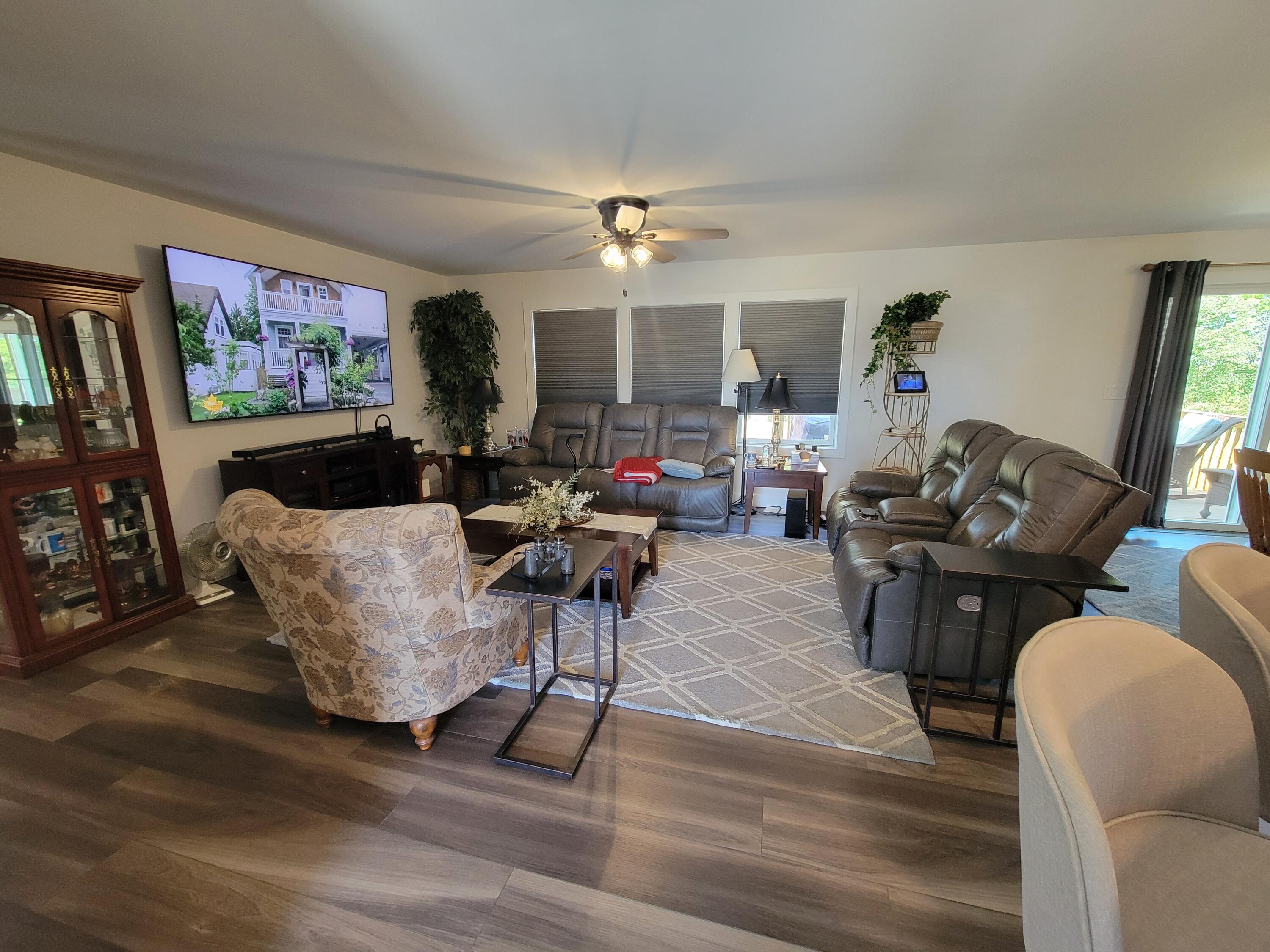 112 Dublin Lane, Saint Paris, Ohio 43072
