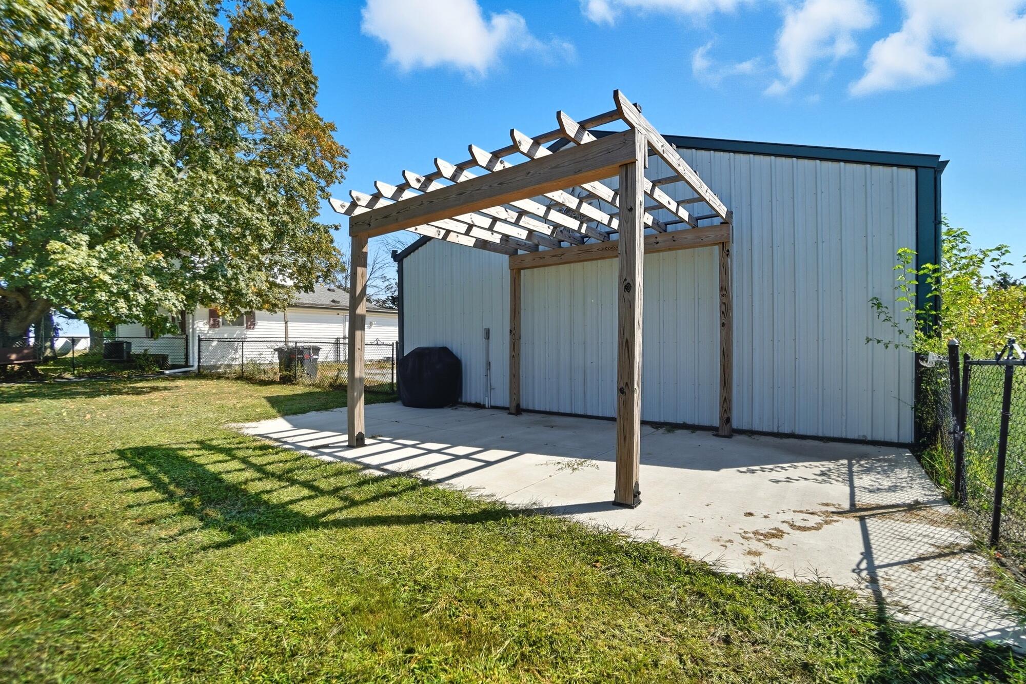 13437 Old Troy, Saint Paris, Ohio 43072