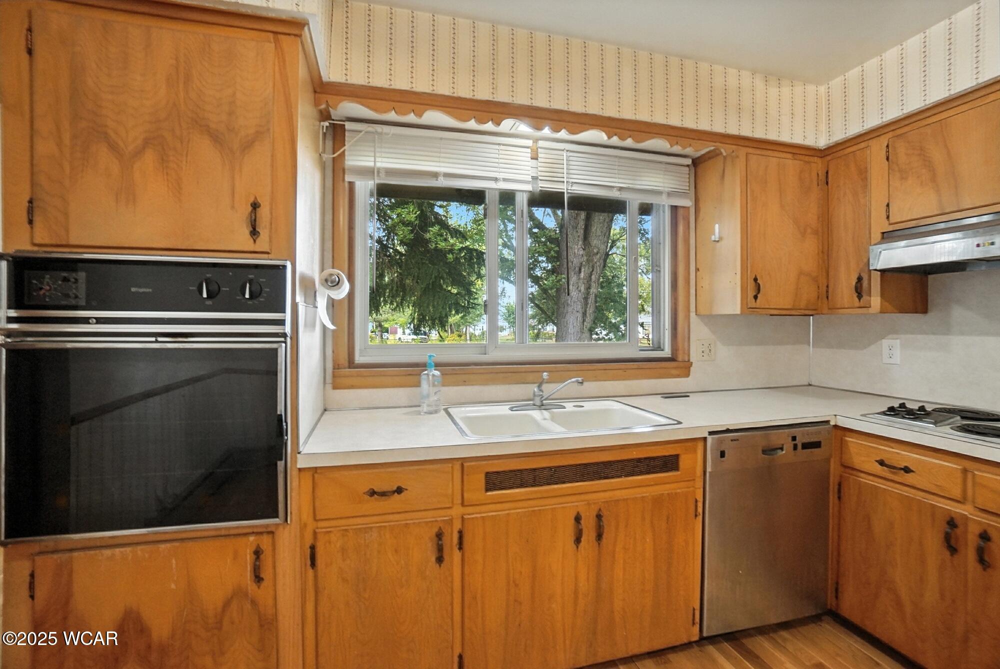 524 Collins Avenue, Lima, Ohio