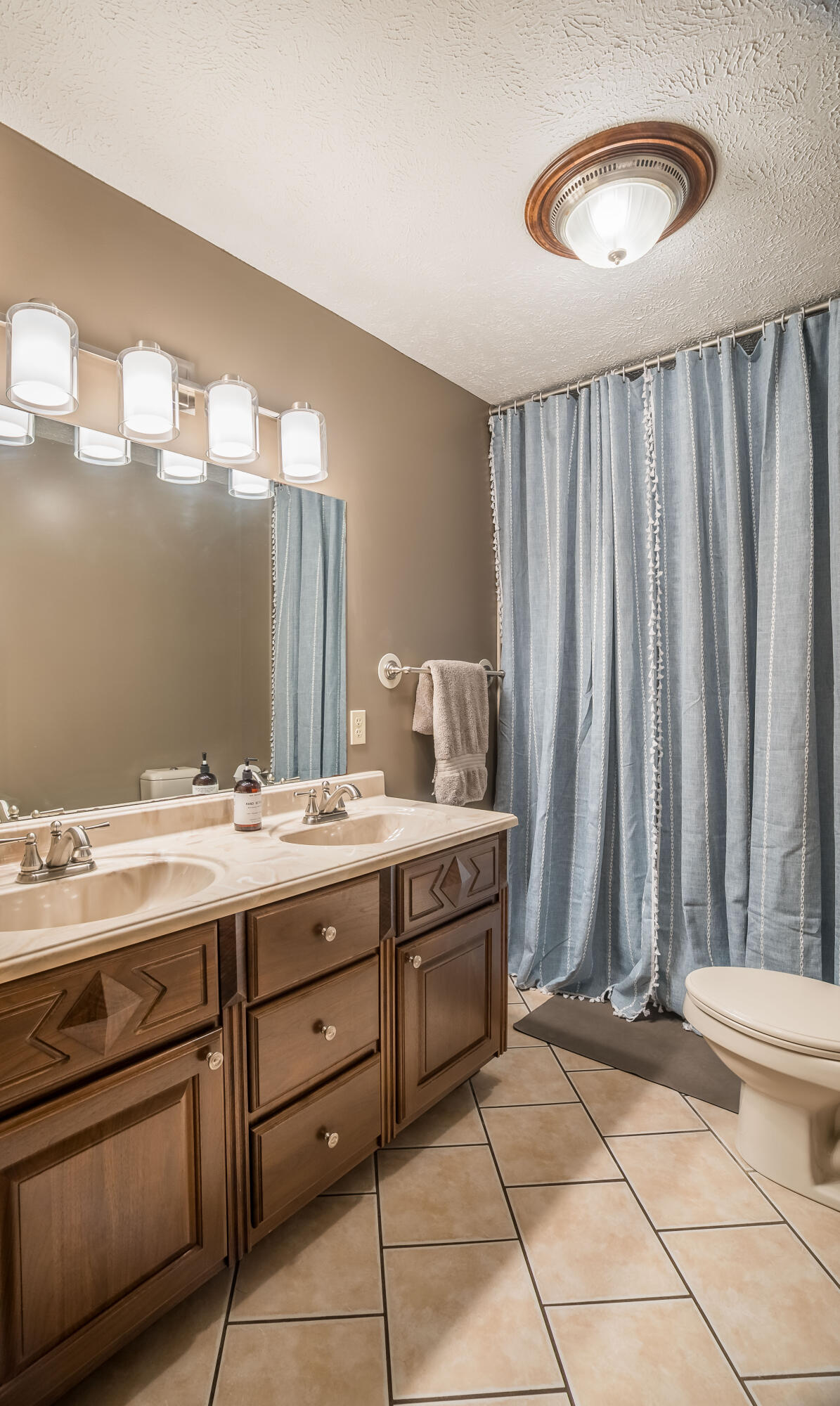 3 Lake Ridge Drive, Piqua, Ohio 45356