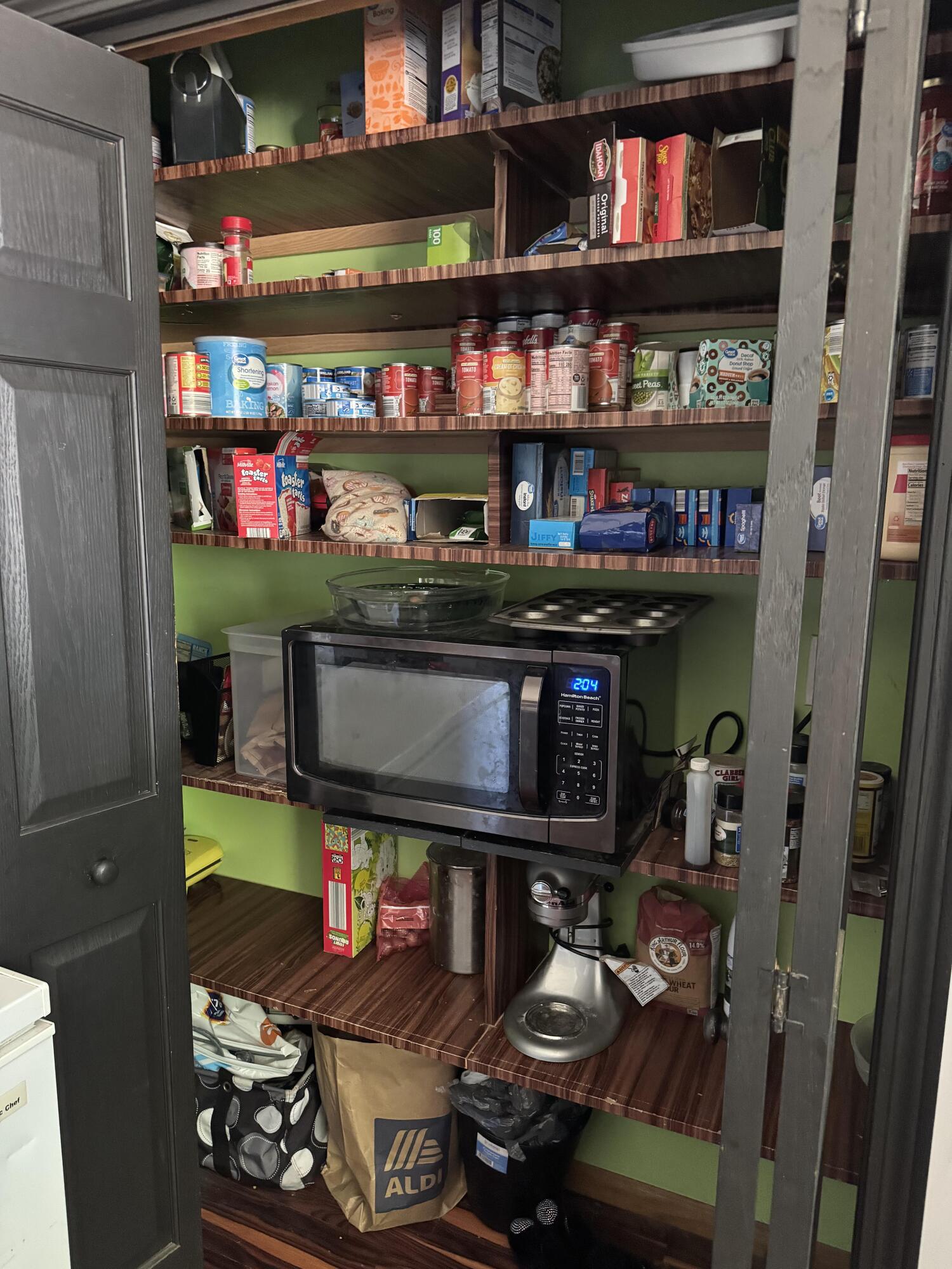 10423 Columbus Street, Middleburg, Ohio 43336