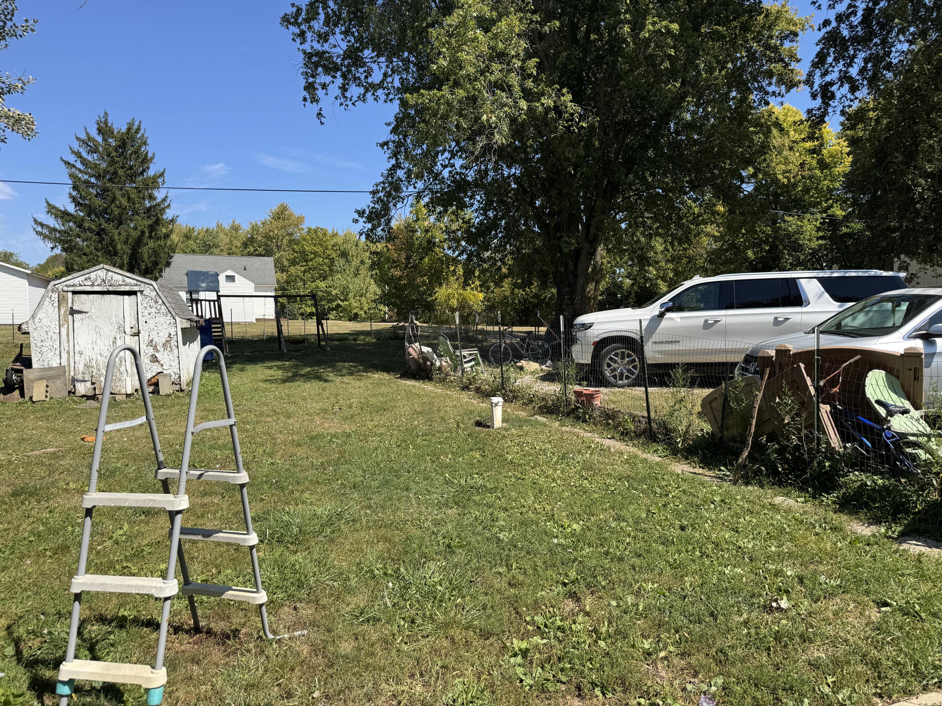 10423 Columbus Street, Middleburg, Ohio 43336