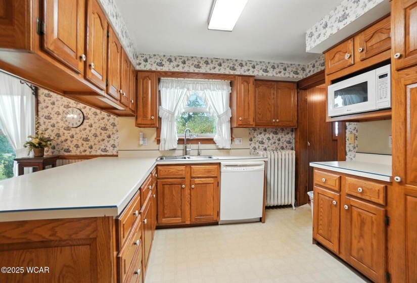 10755 Bixel Road, Bluffton, Ohio, 5 Bedrooms Bedrooms, ,1 BathroomBathrooms,Residential,For Sale,Bixel,307991