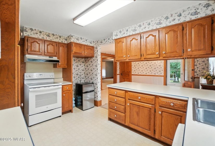10755 Bixel Road, Bluffton, Ohio, 5 Bedrooms Bedrooms, ,1 BathroomBathrooms,Residential,For Sale,Bixel,307991