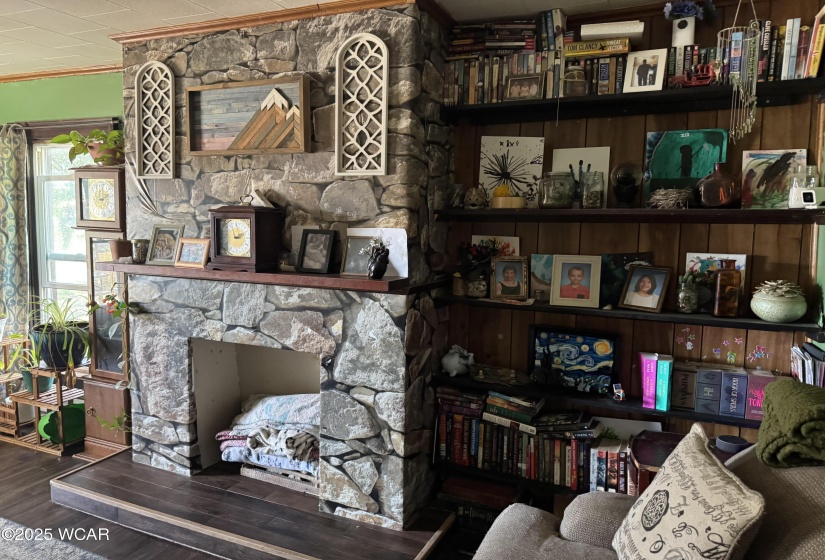 10423 Columbus Street, Middleburg, Ohio, 3 Bedrooms Bedrooms, ,1 BathroomBathrooms,Residential,For Sale,Columbus,308223