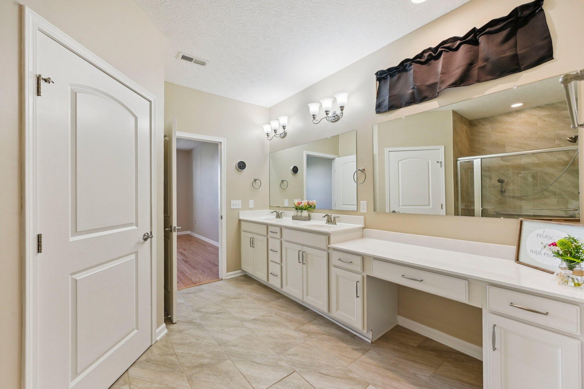 12233 Rooster Tail Drive, Pickerington, Ohio 43147