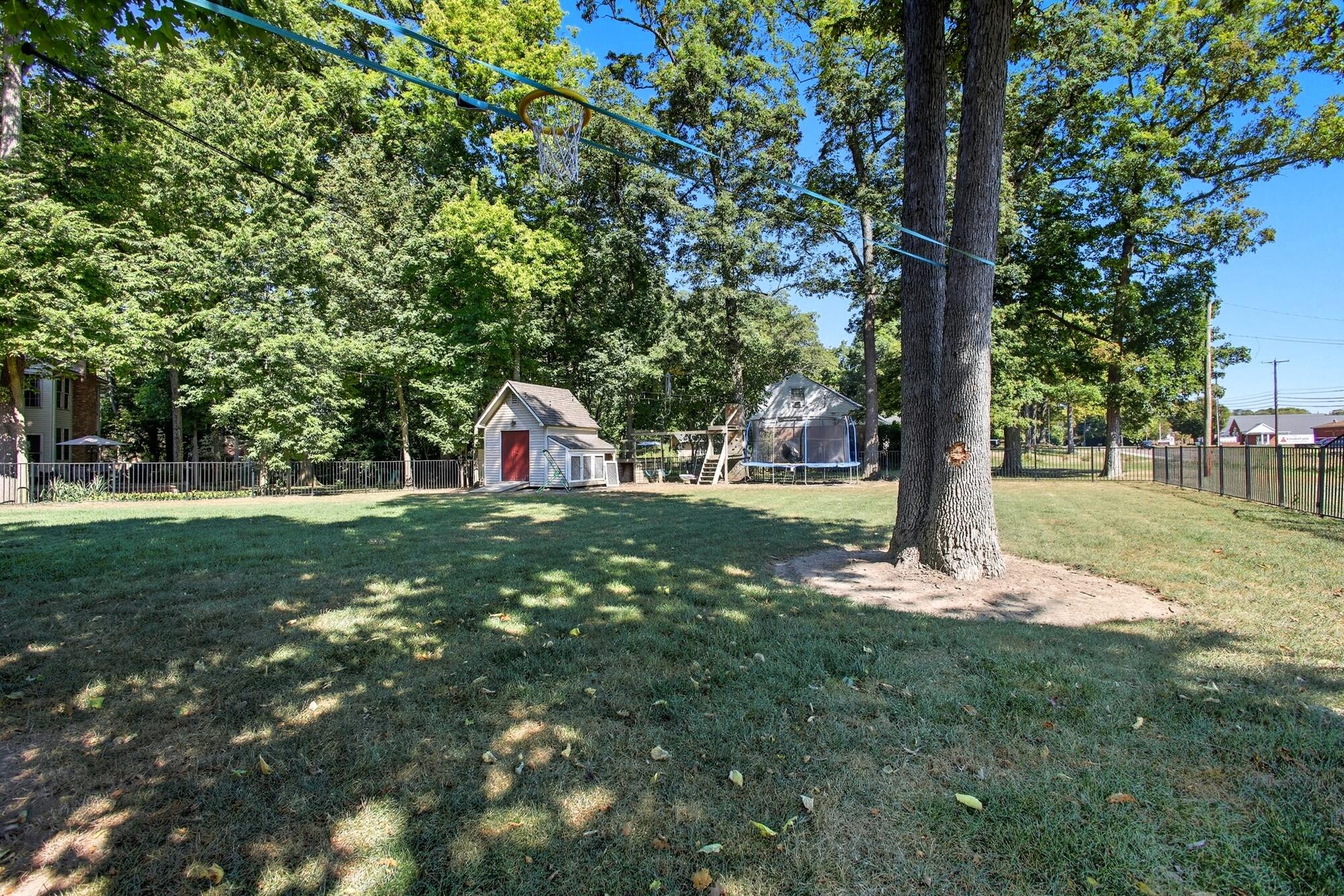 970 Forest Edge Avenue, Springfield, Ohio 45503