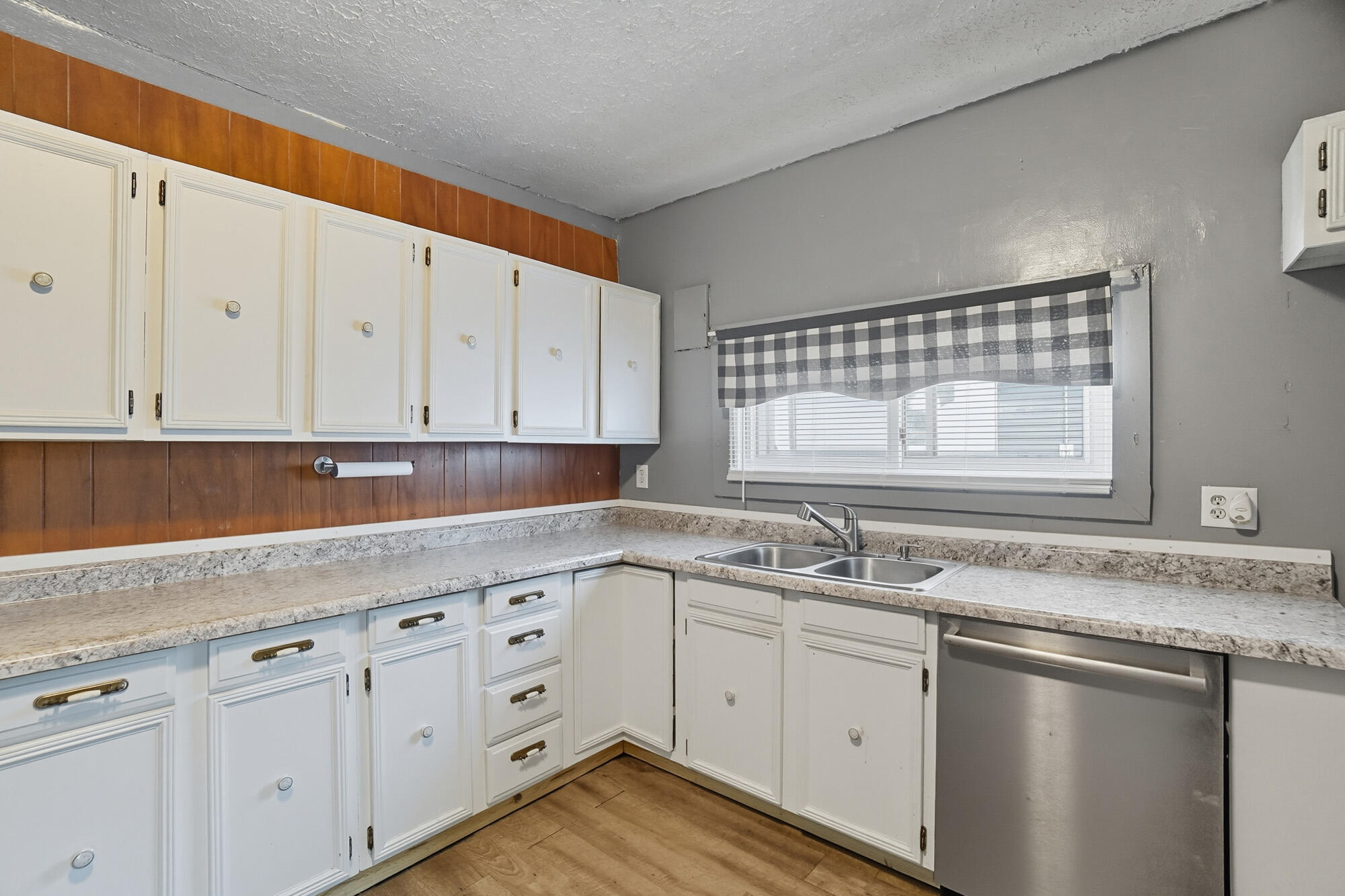 421 Lyle Avenue, Springfield, Ohio 45505