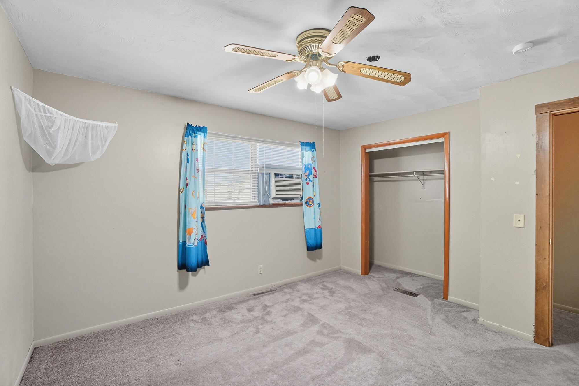 421 Lyle Avenue, Springfield, Ohio 45505