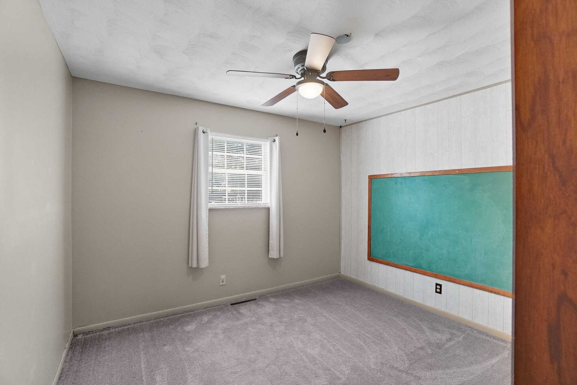 421 Lyle Avenue, Springfield, Ohio 45505