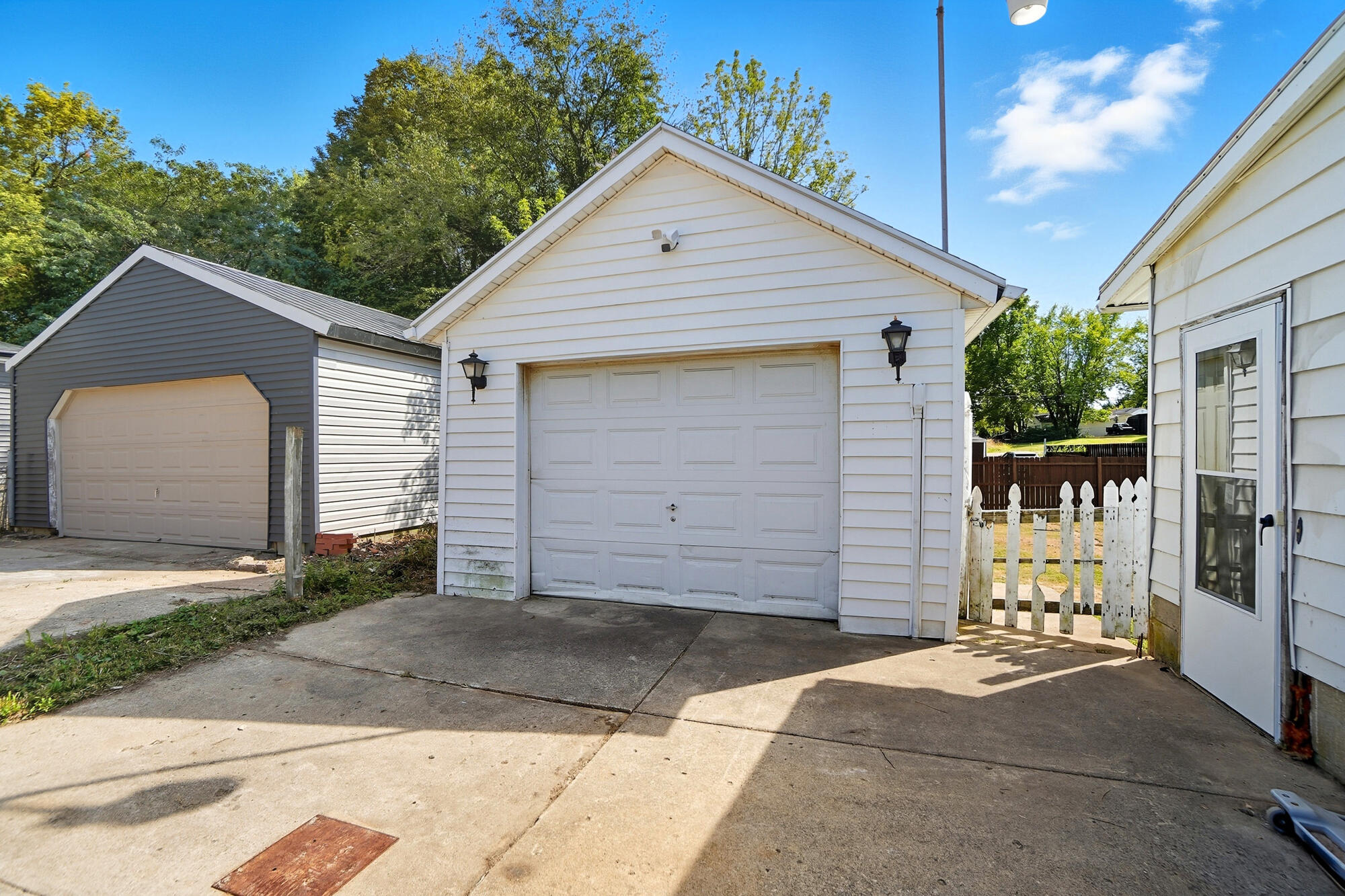421 Lyle Avenue, Springfield, Ohio 45505