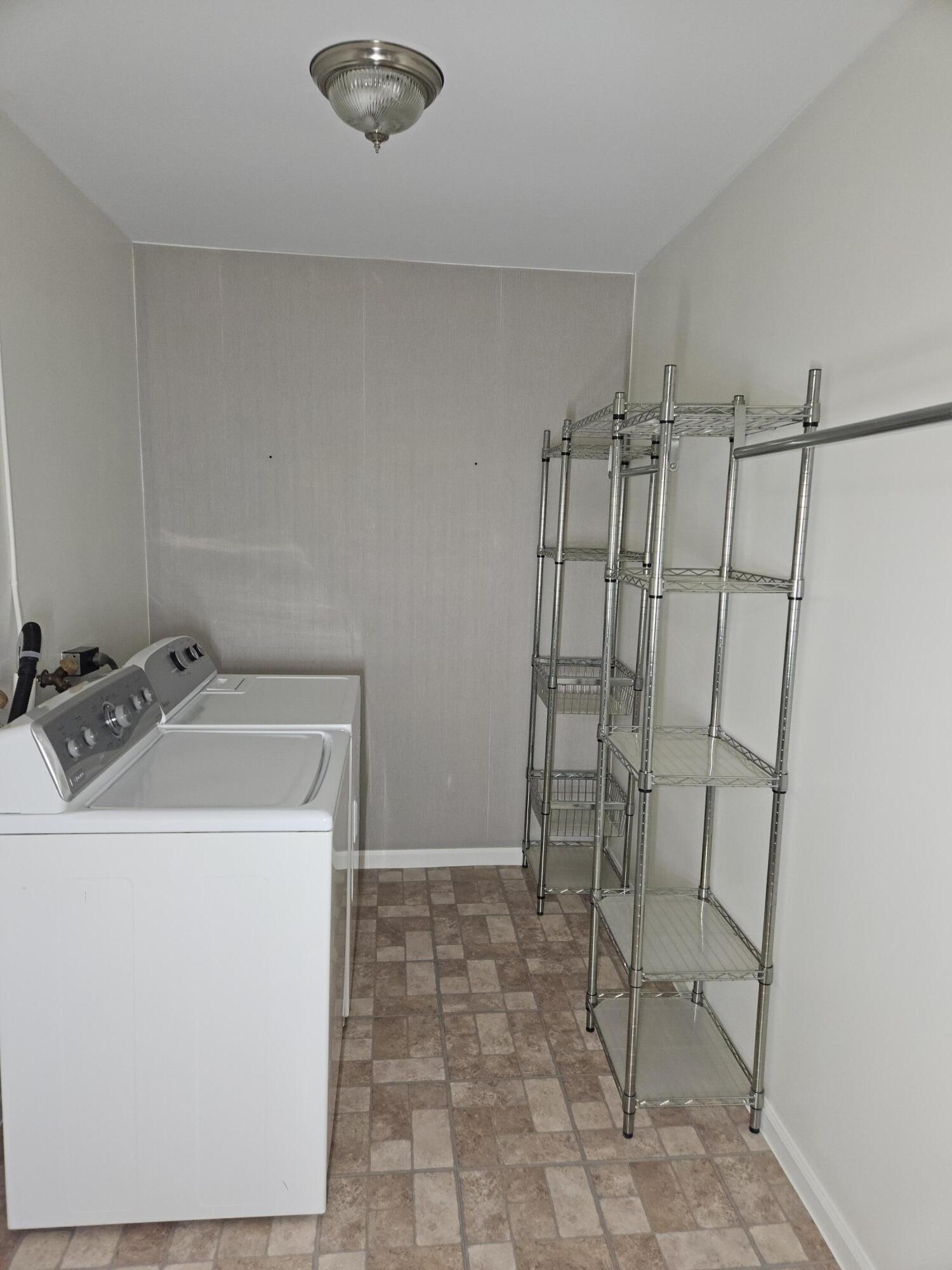 2200 Wrenwood Road, Springfield, Ohio 45505