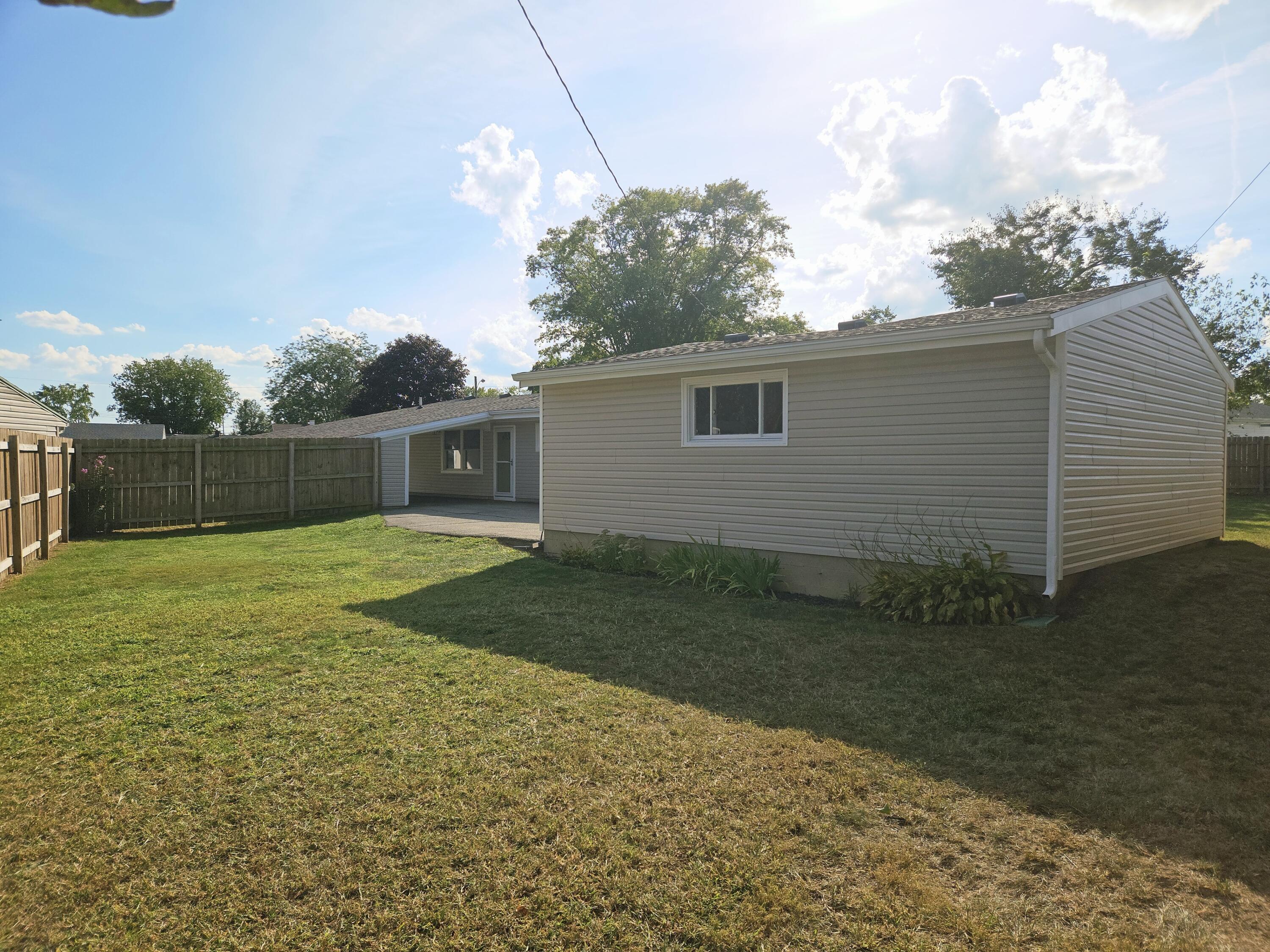 2200 Wrenwood Road, Springfield, Ohio 45505