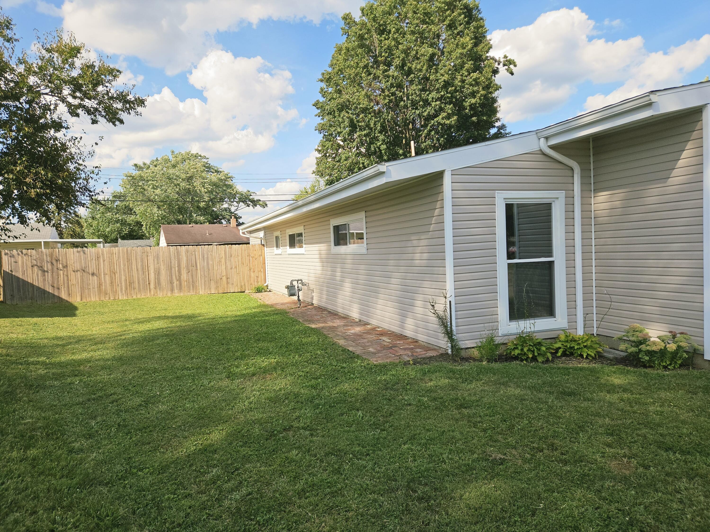 2200 Wrenwood Road, Springfield, Ohio 45505