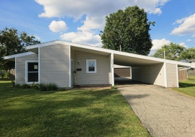 2200 Wrenwood Road, Springfield, Ohio 45505, 3 Bedrooms Bedrooms, ,2 BathroomsBathrooms,Residential,For Sale,Wrenwood,1041312