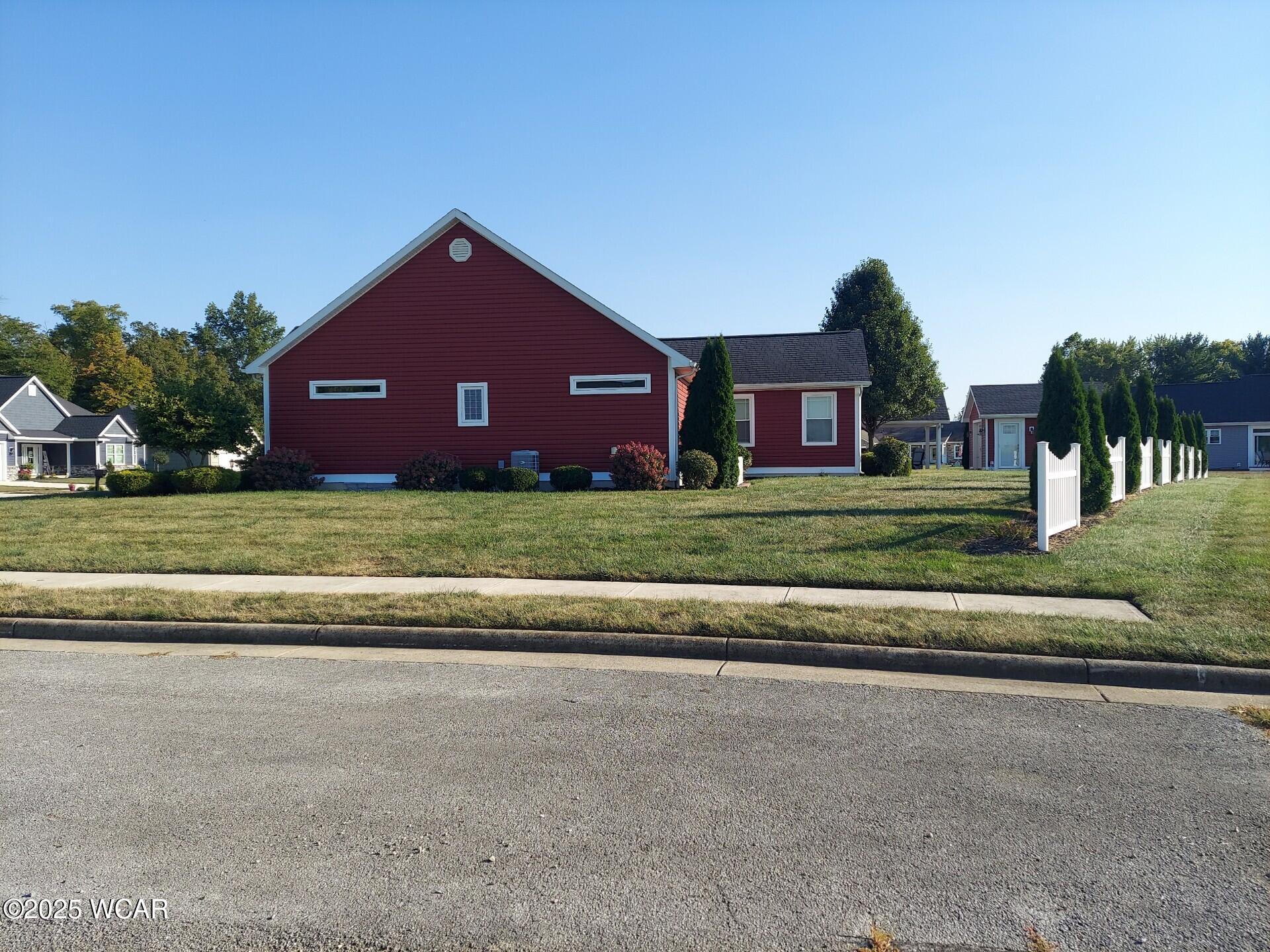 1784 Woodberry Creek Drive, Lima, Ohio