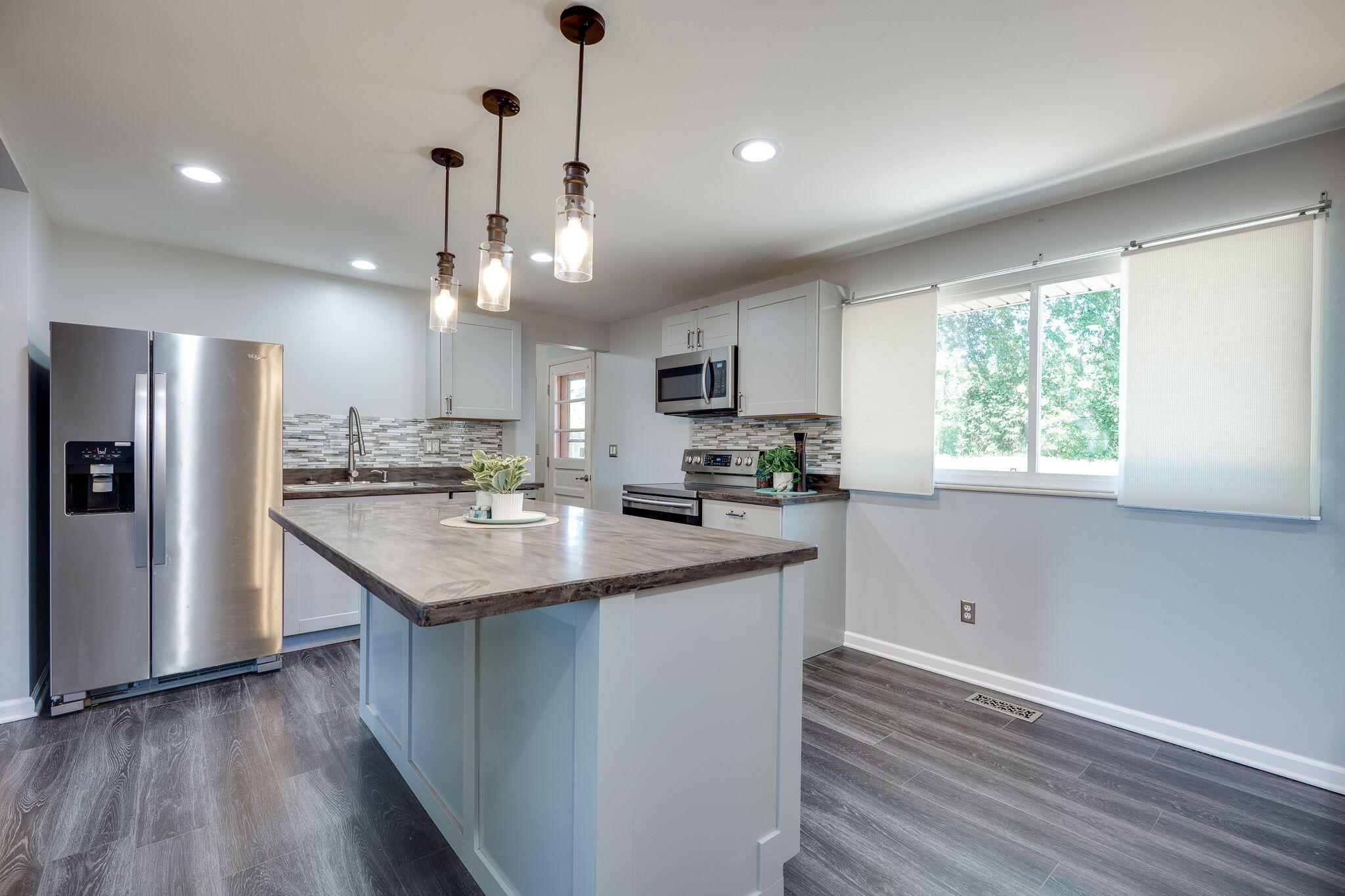 527 Bellaire Drive, Tipp City, Ohio 45371