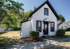 830 Washington Street, Troy, Ohio 45373, 3 Bedrooms Bedrooms, ,1 BathroomBathrooms,Residential,For Sale,Washington,1041317