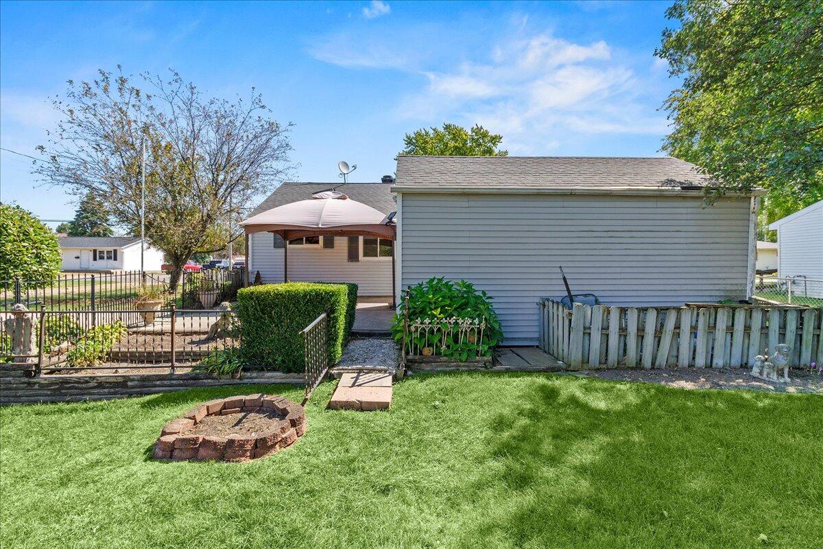 112 Troy Street, Bellefontaine, Ohio 43311