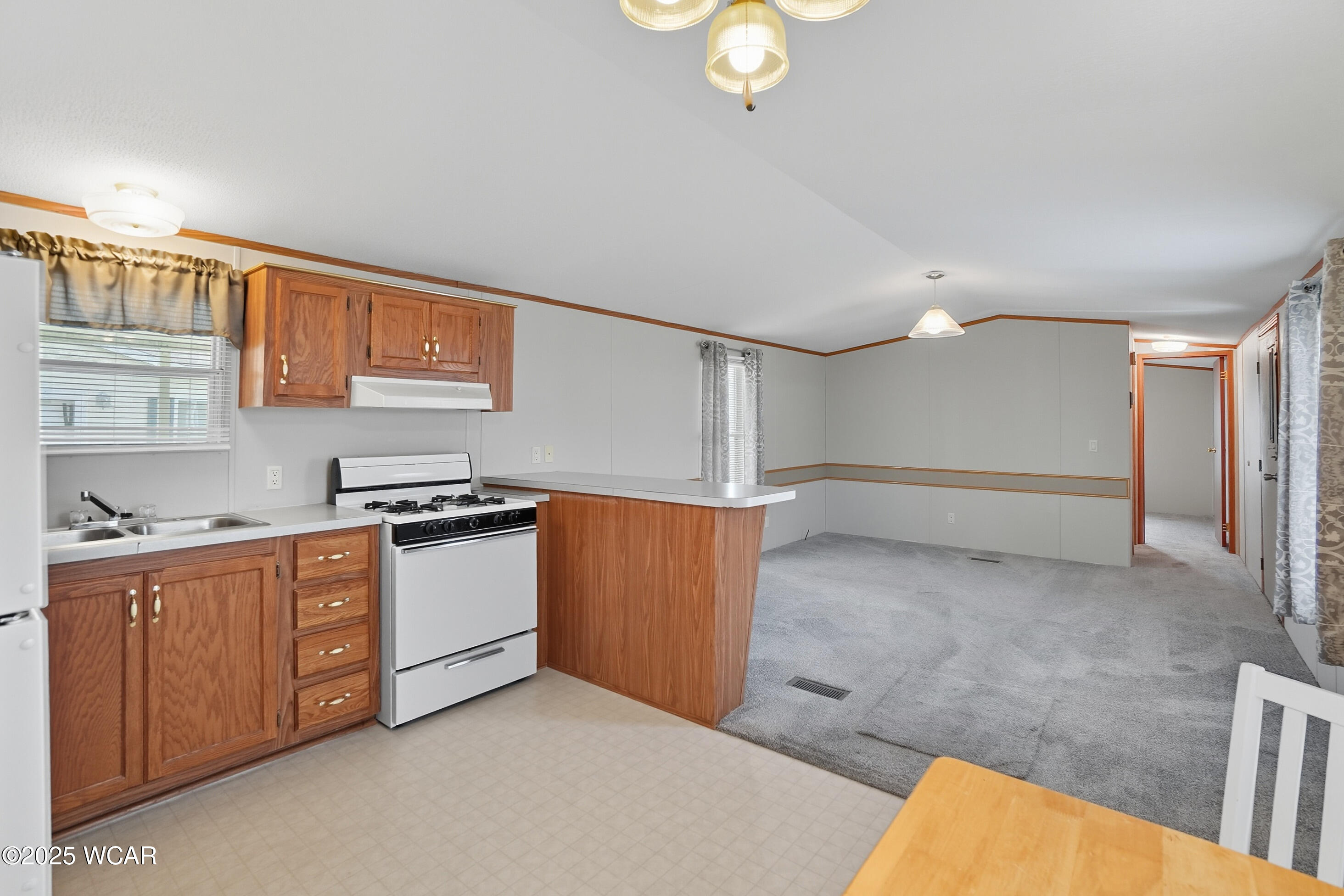 304 Pinewood Circle, Lima, Ohio