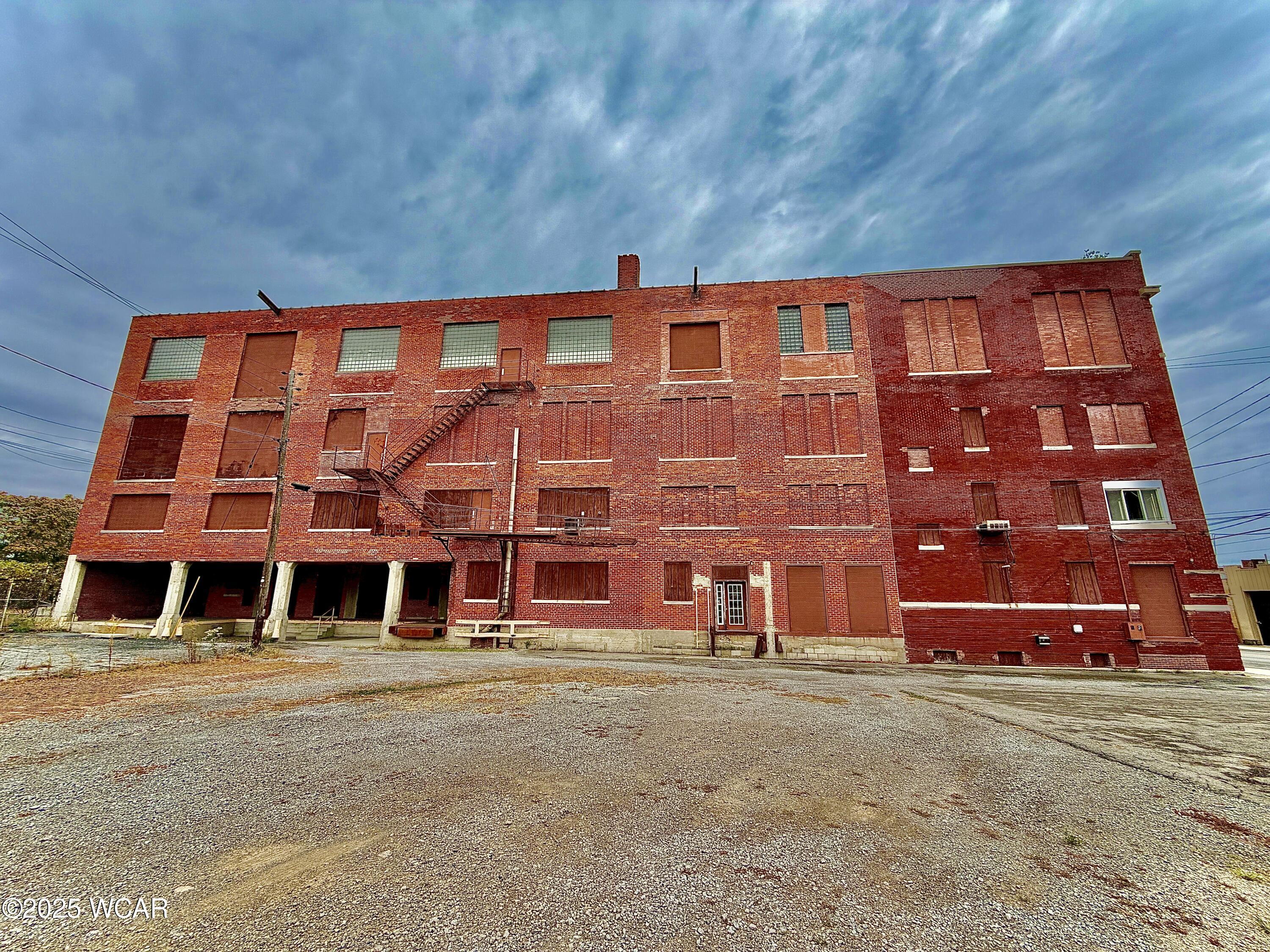 123 Wayne Street, Lima, Ohio