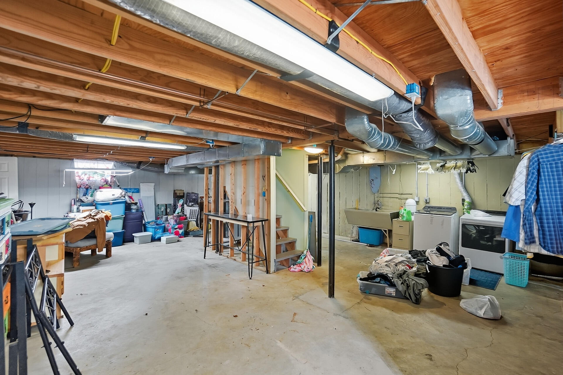 1716 Sweetbriar Lane, Springfield, Ohio 45505