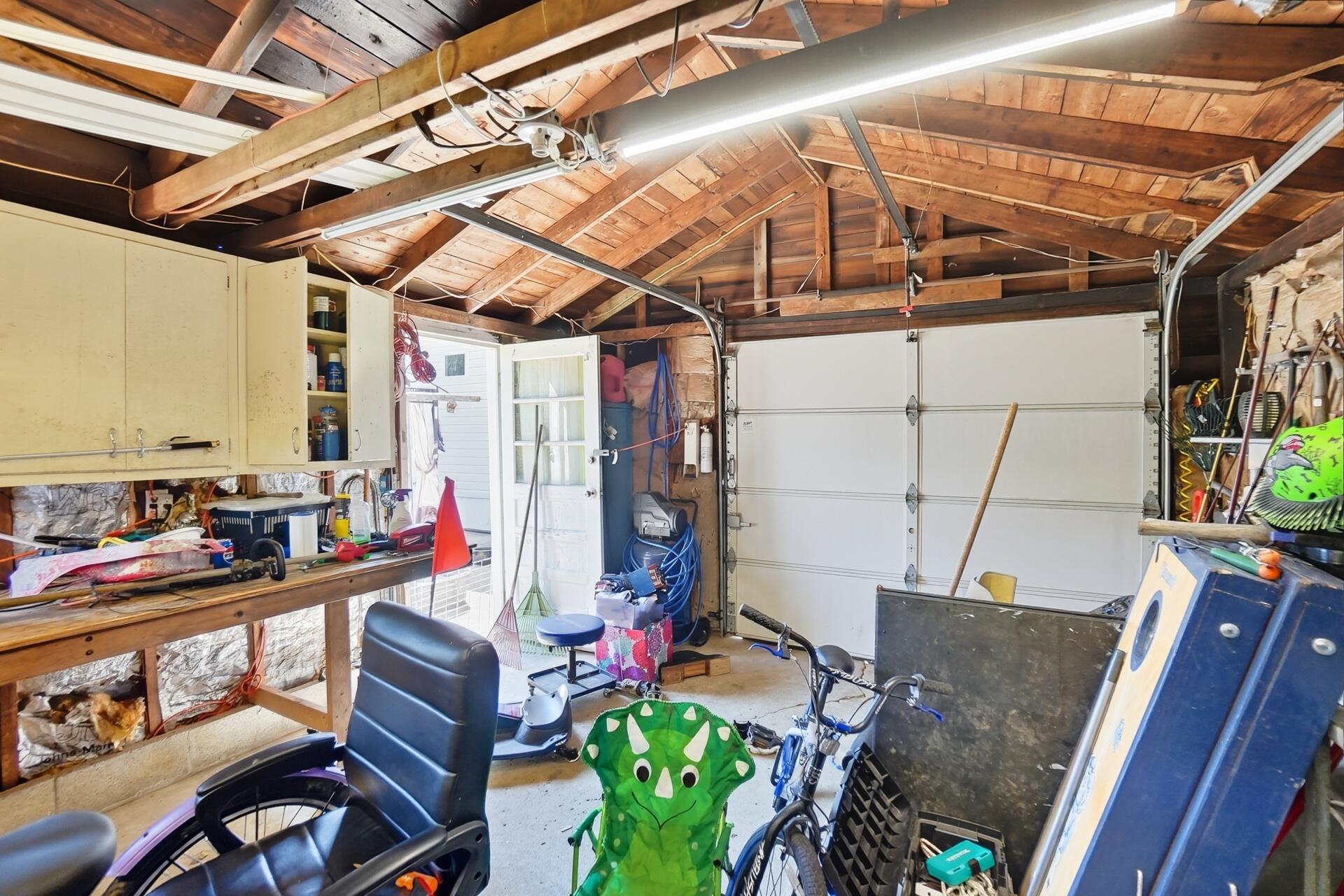 1716 Sweetbriar Lane, Springfield, Ohio 45505