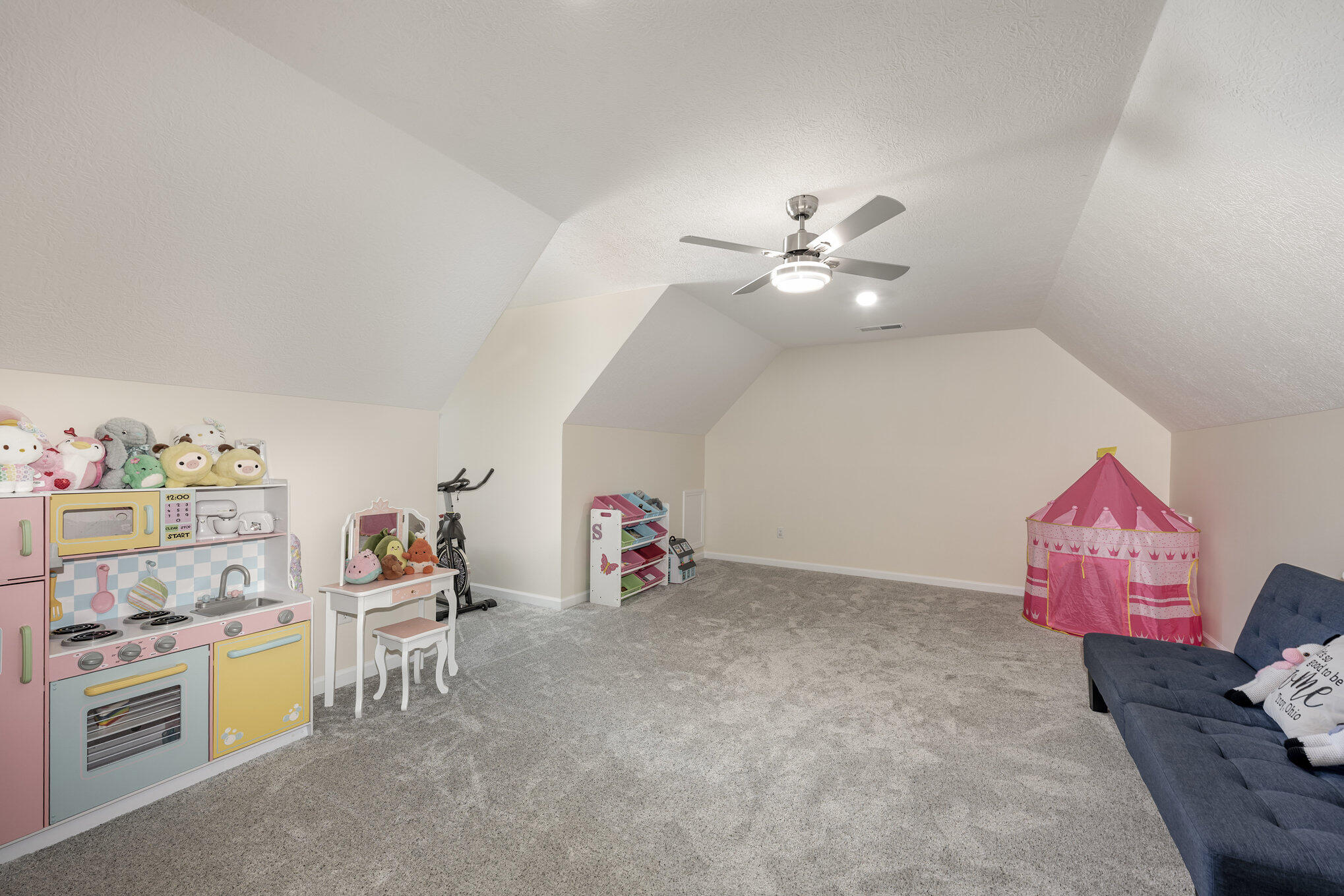 225 Fox Harbor Drive, Troy, Ohio 45373