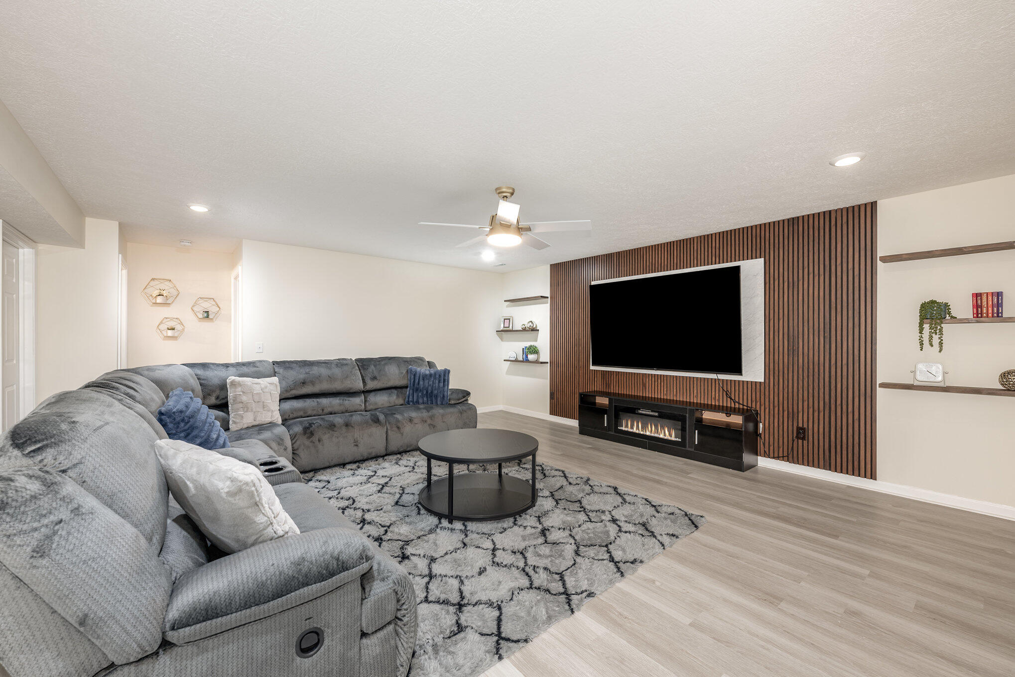 225 Fox Harbor Drive, Troy, Ohio 45373