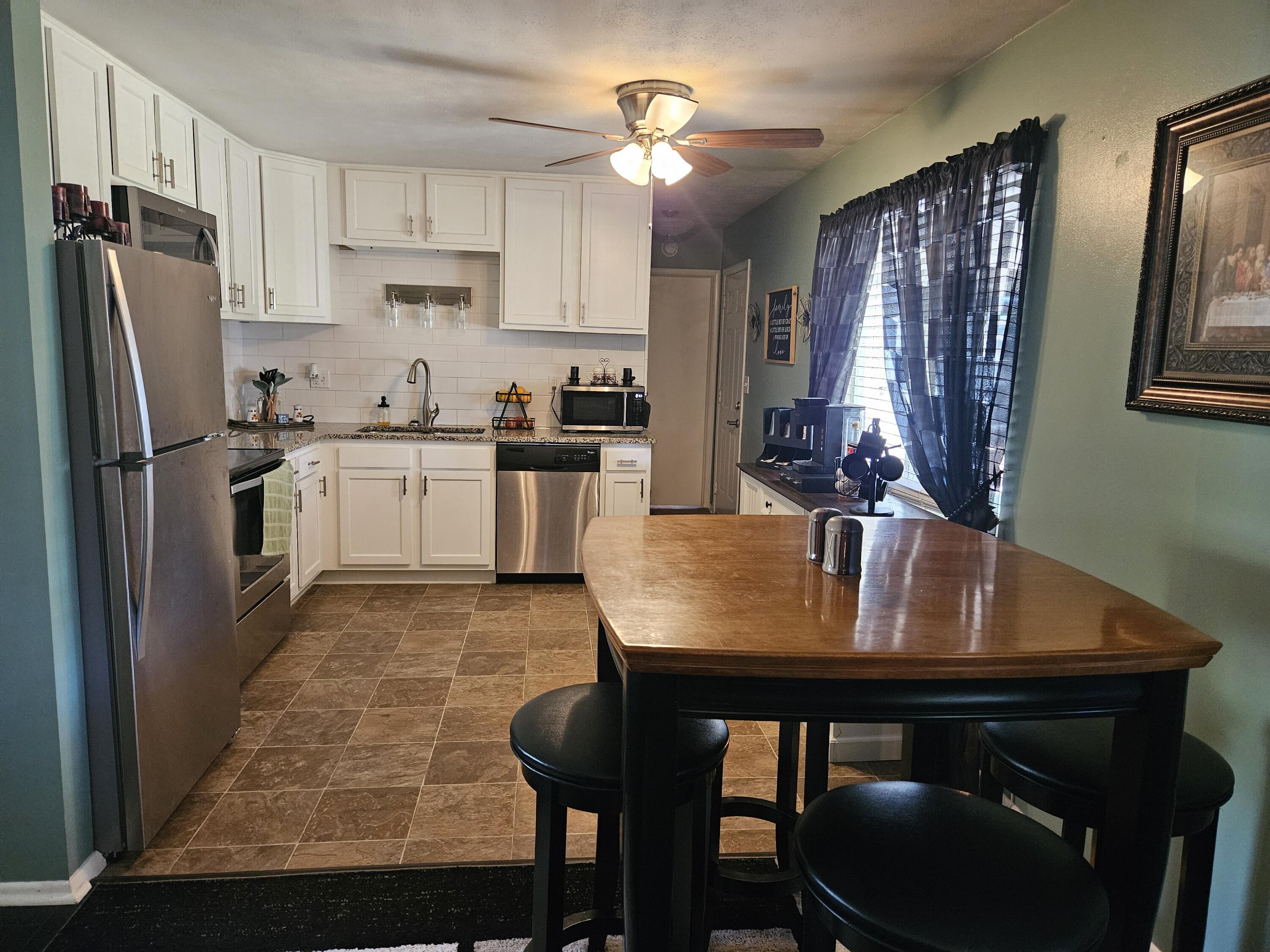 3229 Bristol Drive, Springfield, Ohio 45503