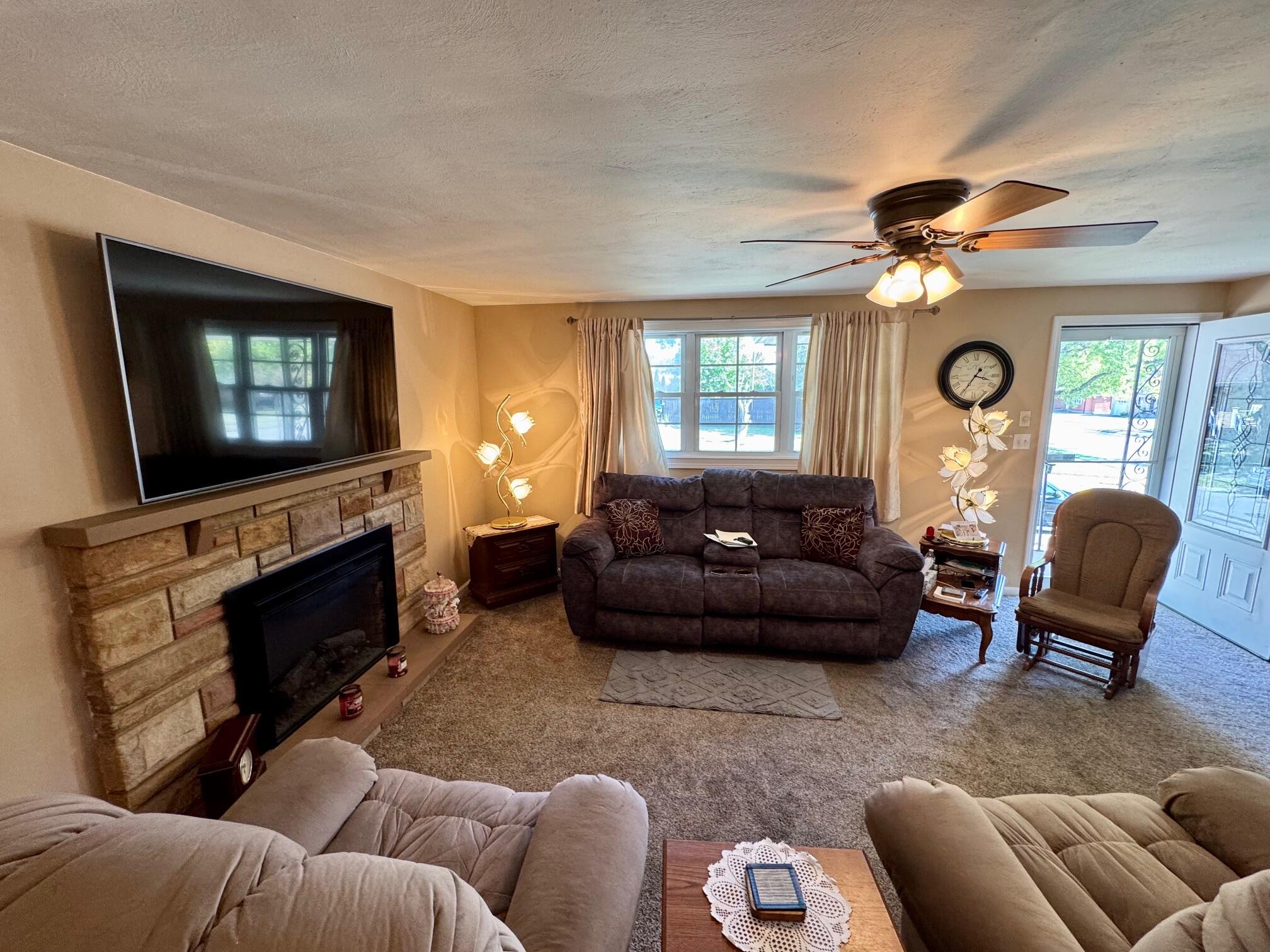 4133 Willowbrook Drive, Springfield, Ohio 45503
