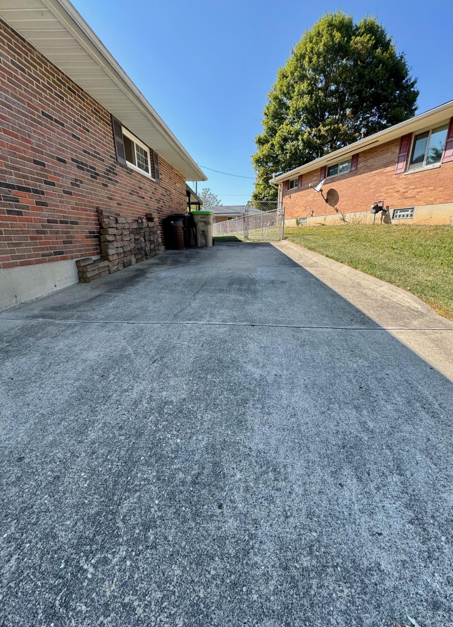4133 Willowbrook Drive, Springfield, Ohio 45503