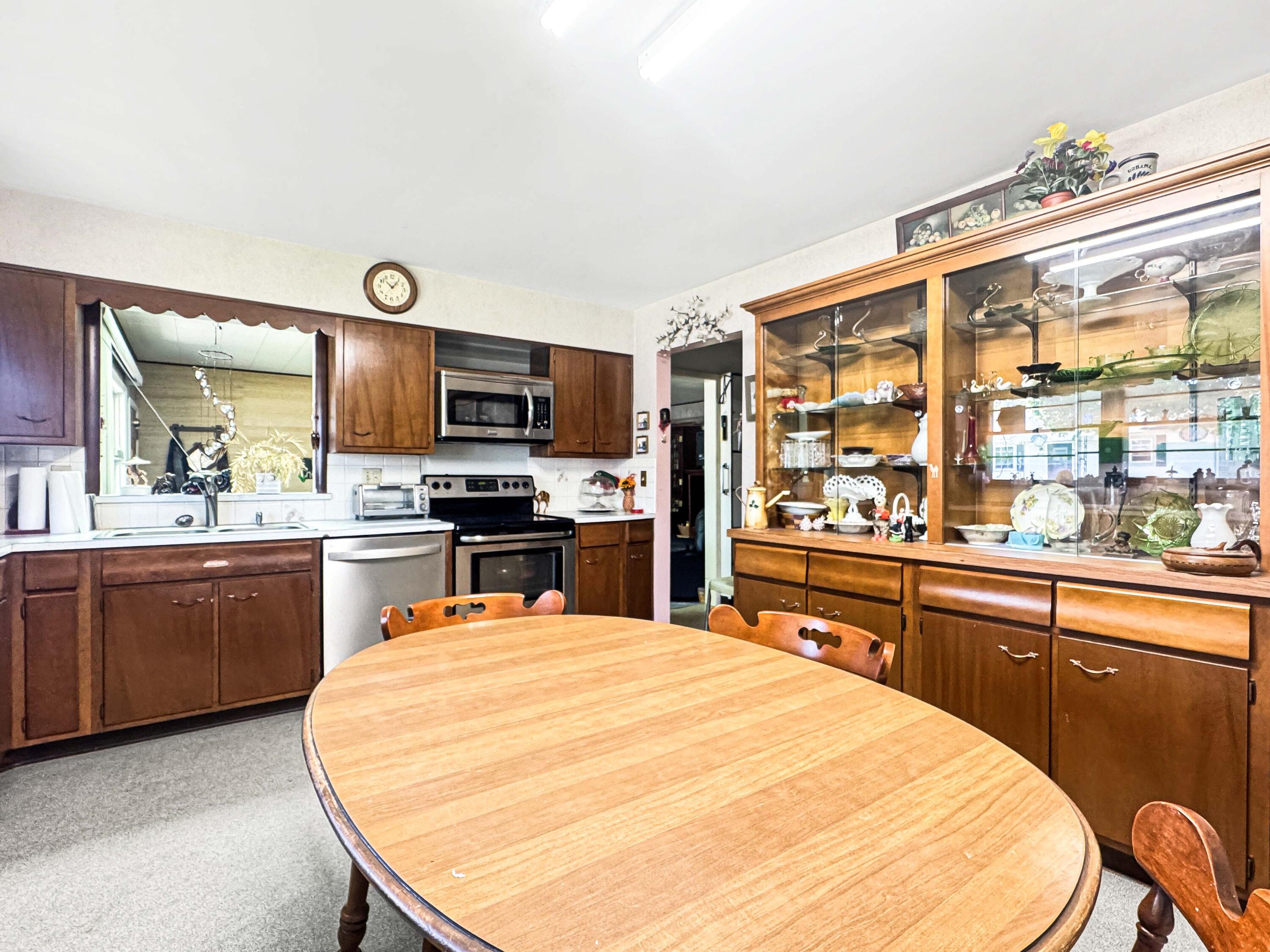 872 Eichelberger Drive, Urbana, Ohio 43078