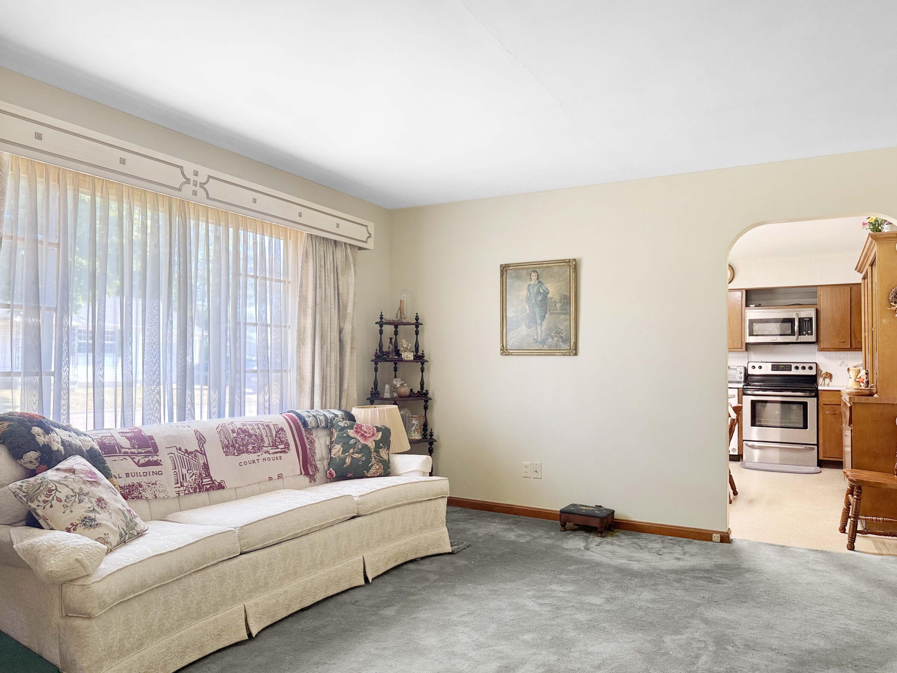 872 Eichelberger Drive, Urbana, Ohio 43078