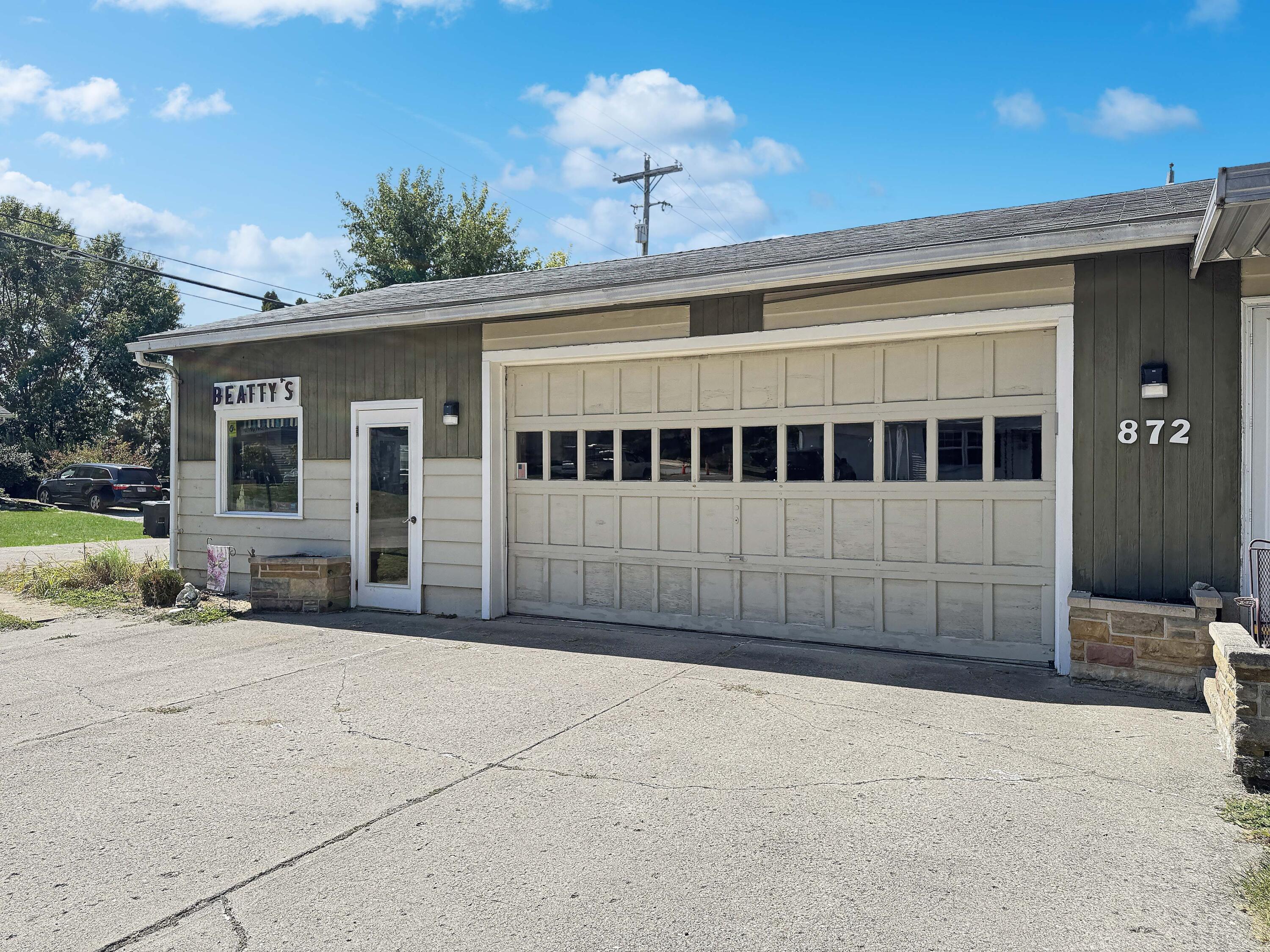 872 Eichelberger Drive, Urbana, Ohio 43078