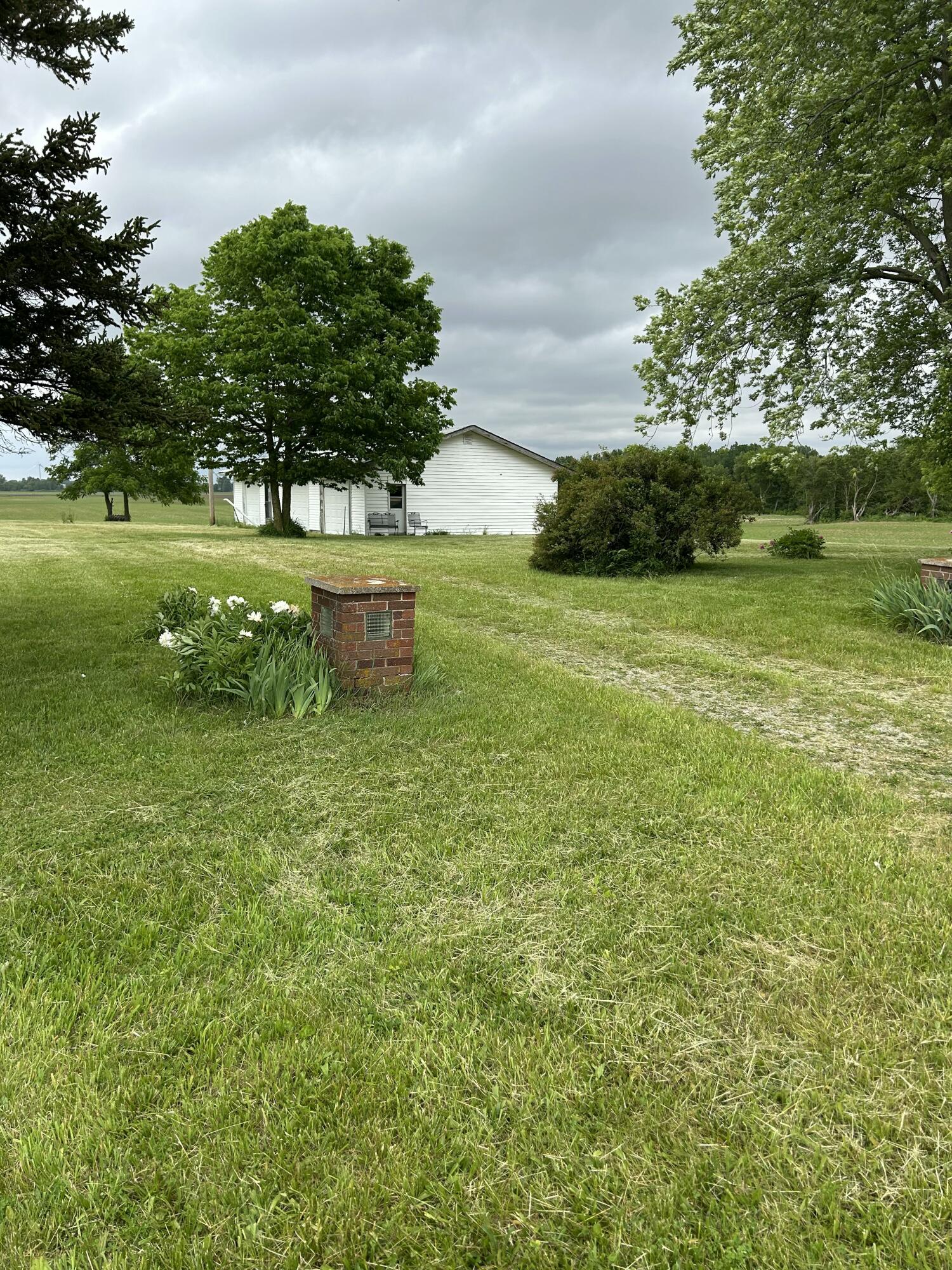 8870 County Rd 54, Lewistown, Ohio 43333