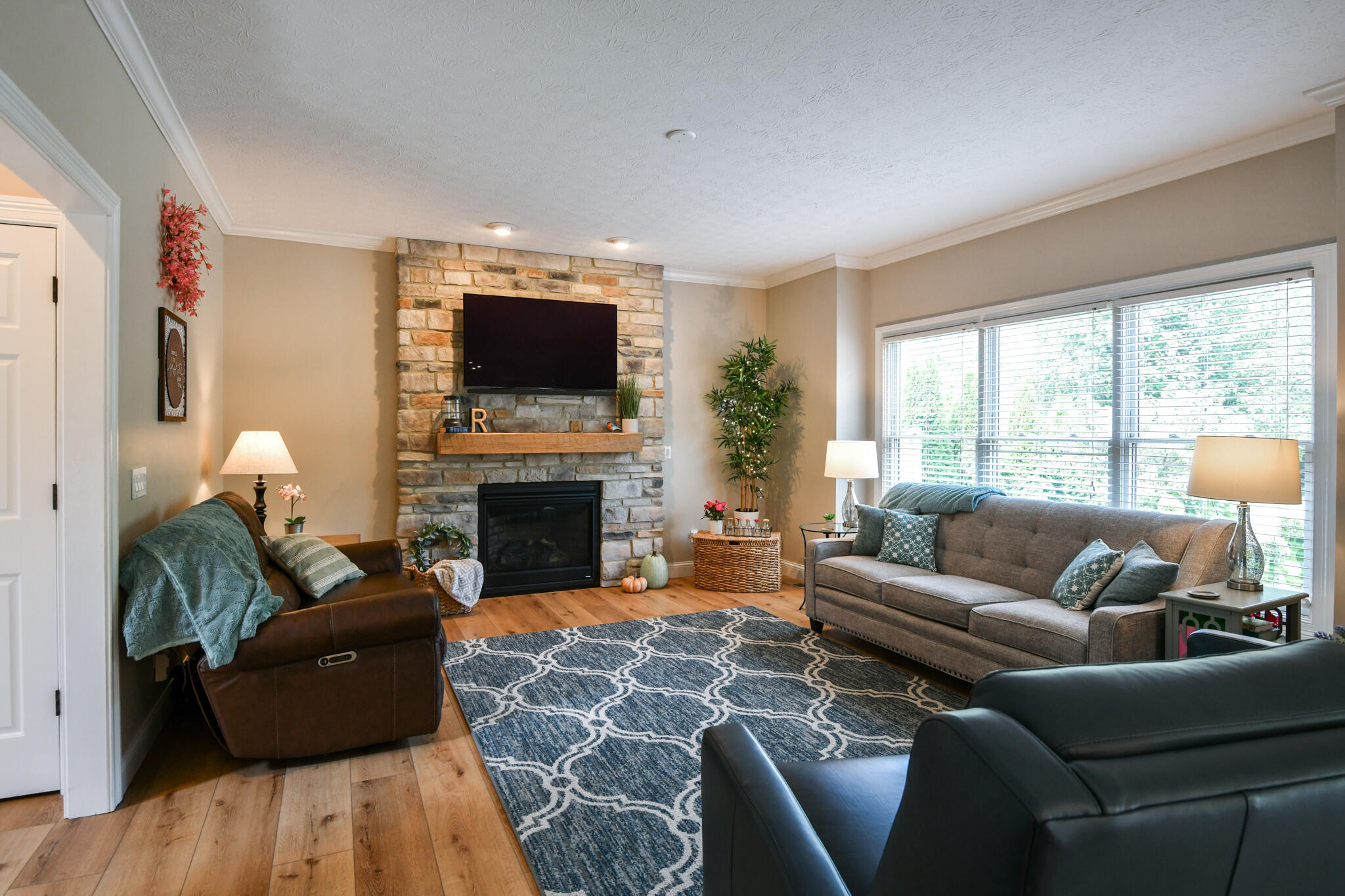 2791 Meadowpoint Drive, Troy, Ohio 45373