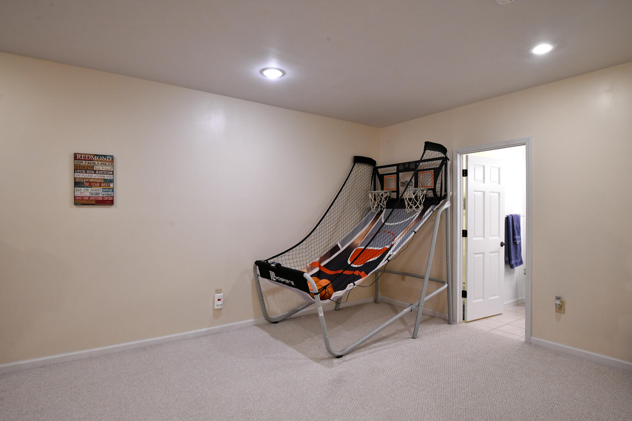 2791 Meadowpoint Drive, Troy, Ohio 45373
