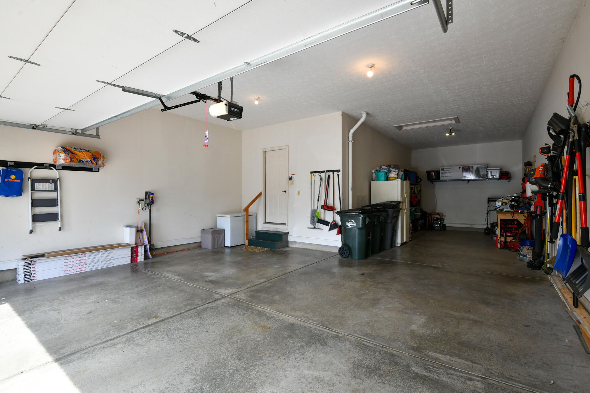 2791 Meadowpoint Drive, Troy, Ohio 45373