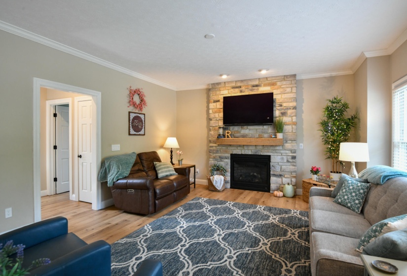 2791 Meadowpoint-14