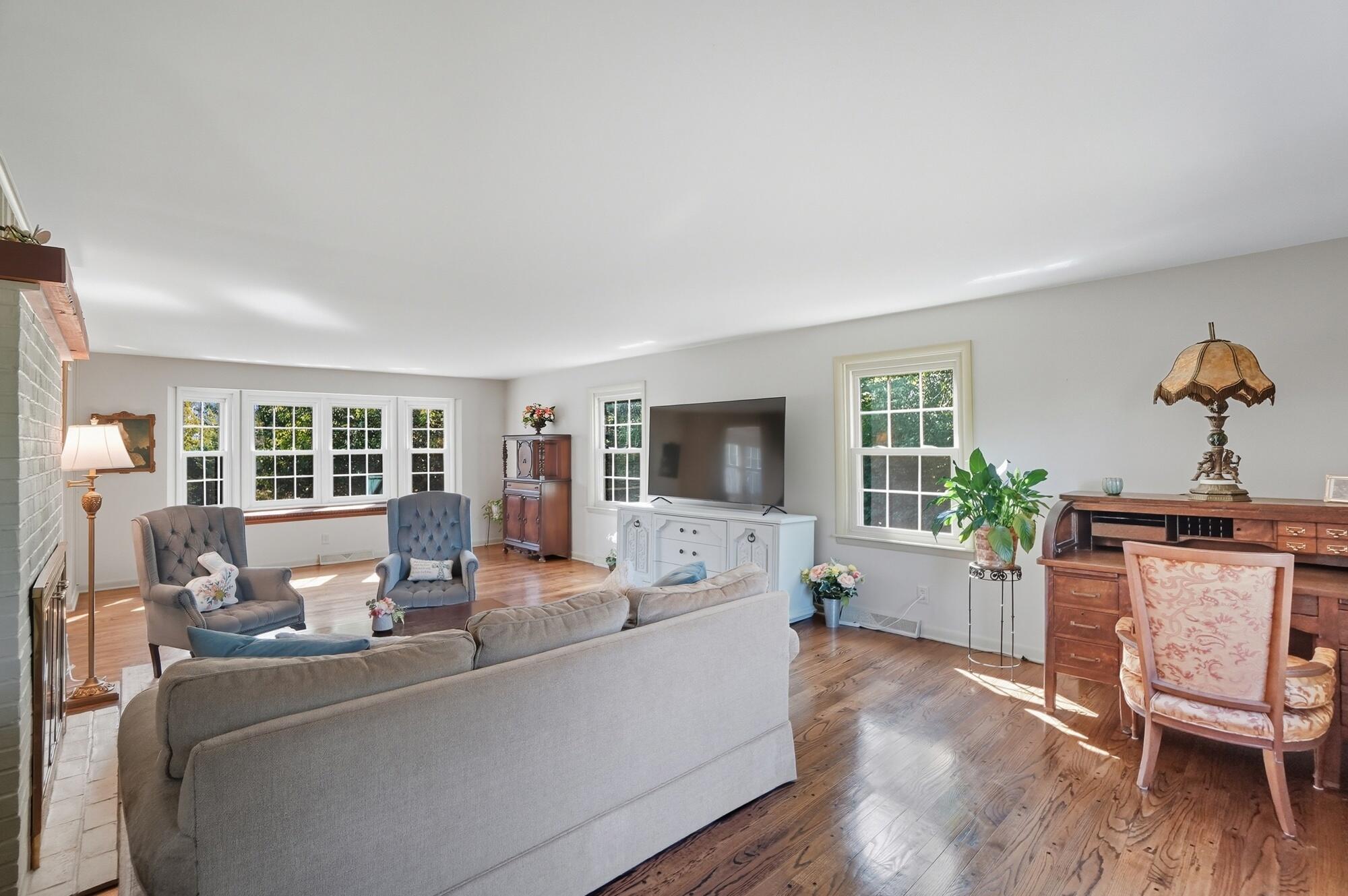 144 Bird Road, Springfield, Ohio 45505