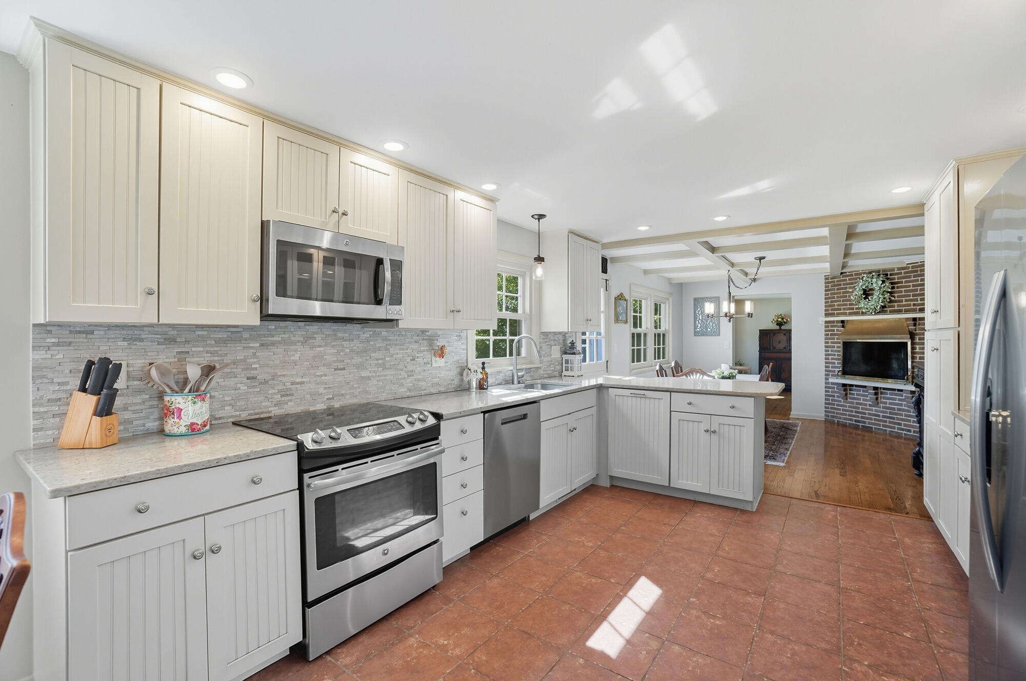 144 Bird Road, Springfield, Ohio 45505