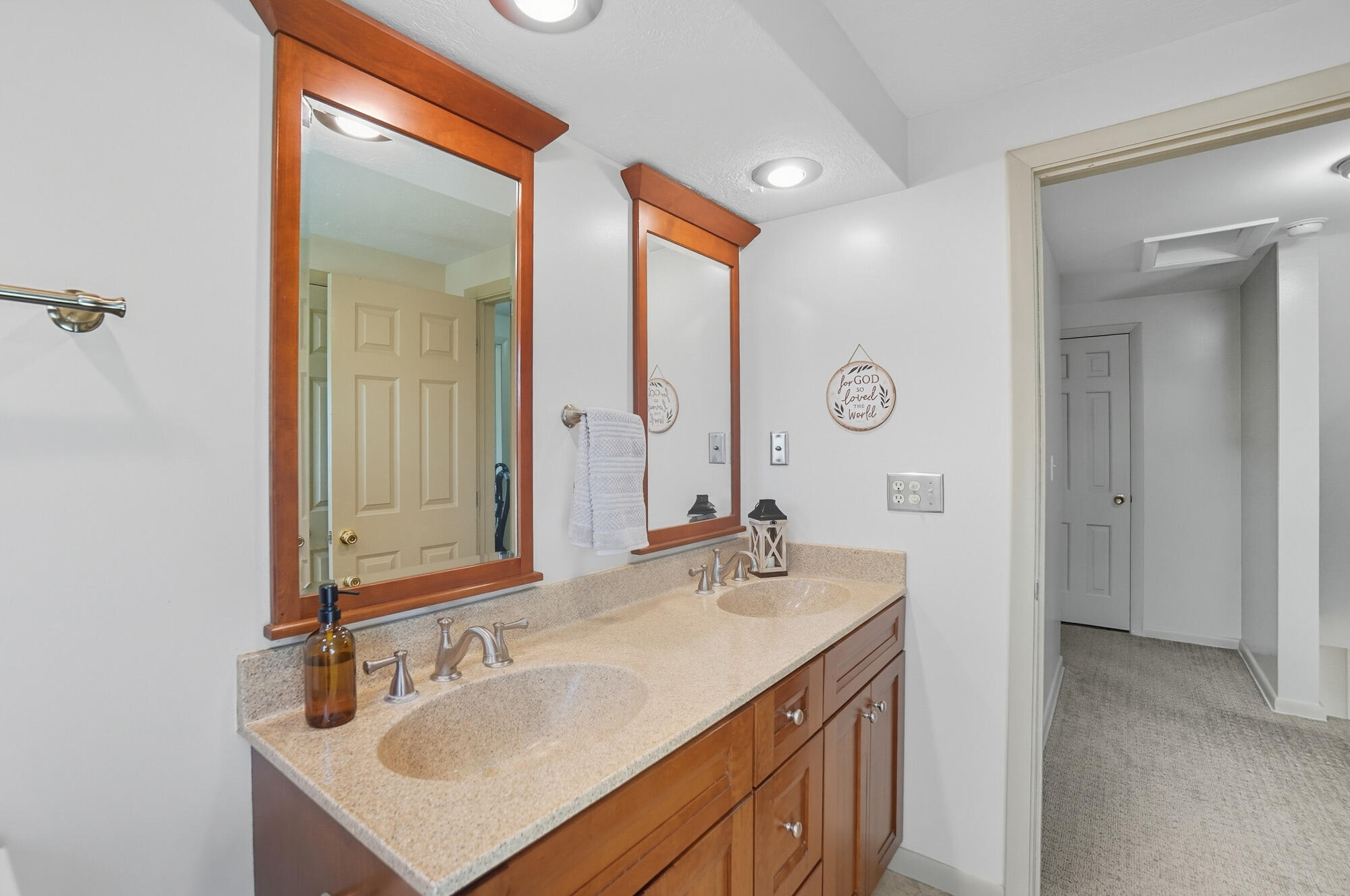 144 Bird Road, Springfield, Ohio 45505
