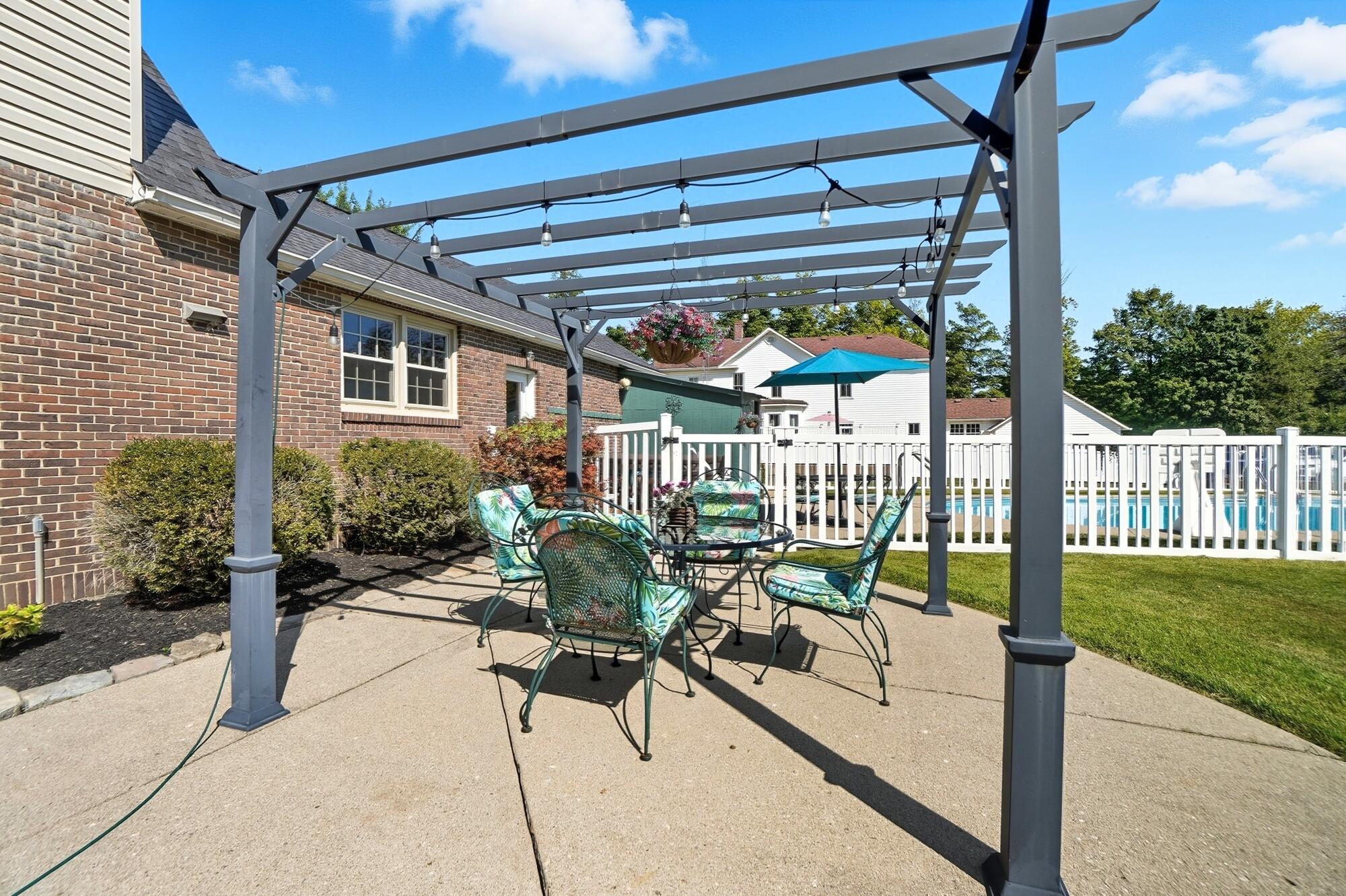 144 Bird Road, Springfield, Ohio 45505