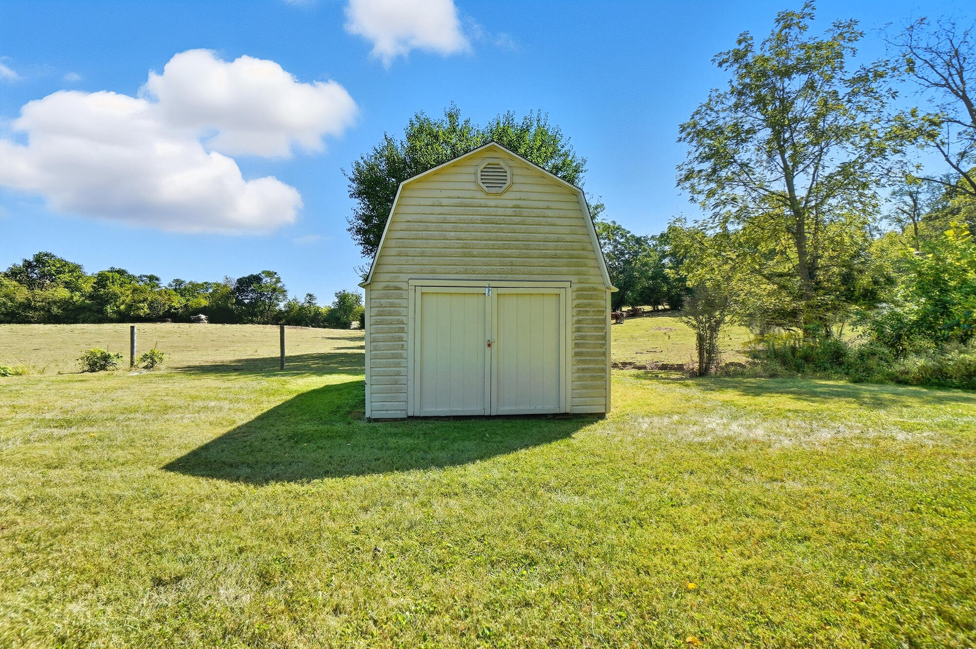 144 Bird Road, Springfield, Ohio 45505
