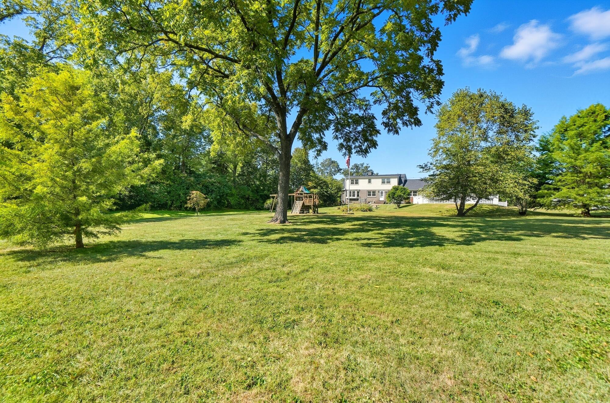 144 Bird Road, Springfield, Ohio 45505