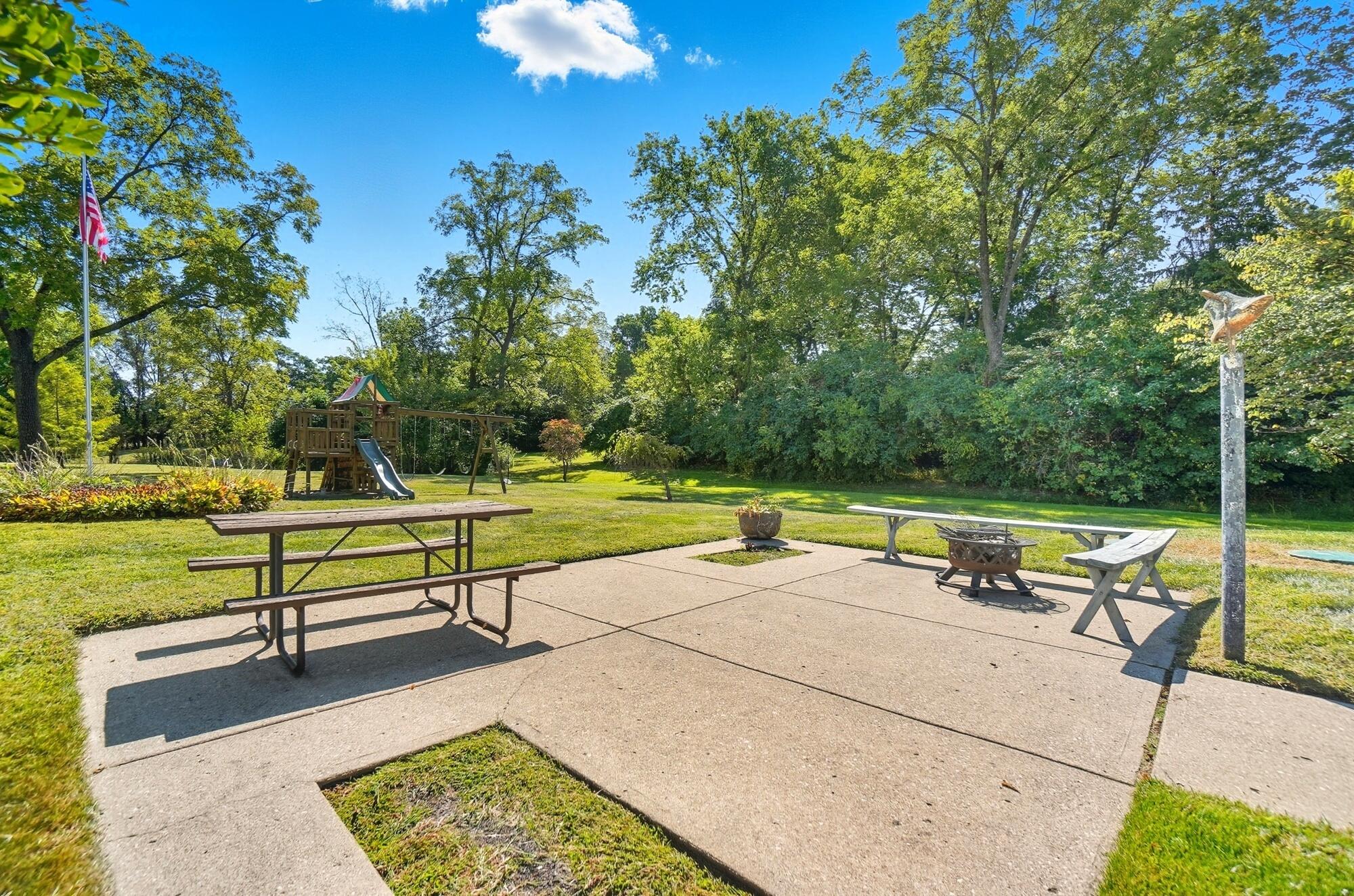 144 Bird Road, Springfield, Ohio 45505